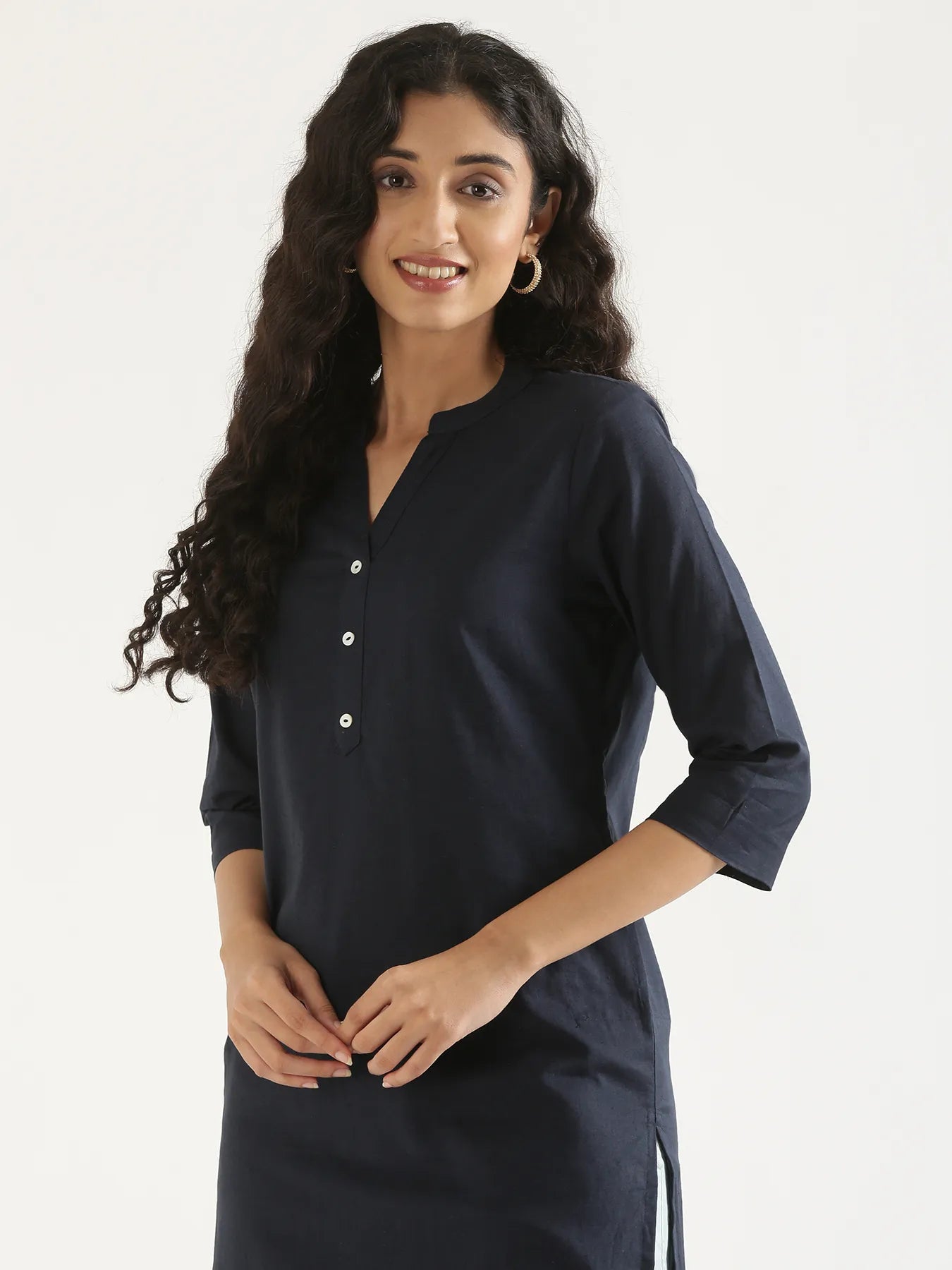 Women Navy Blue Airy Linen Long Kurta