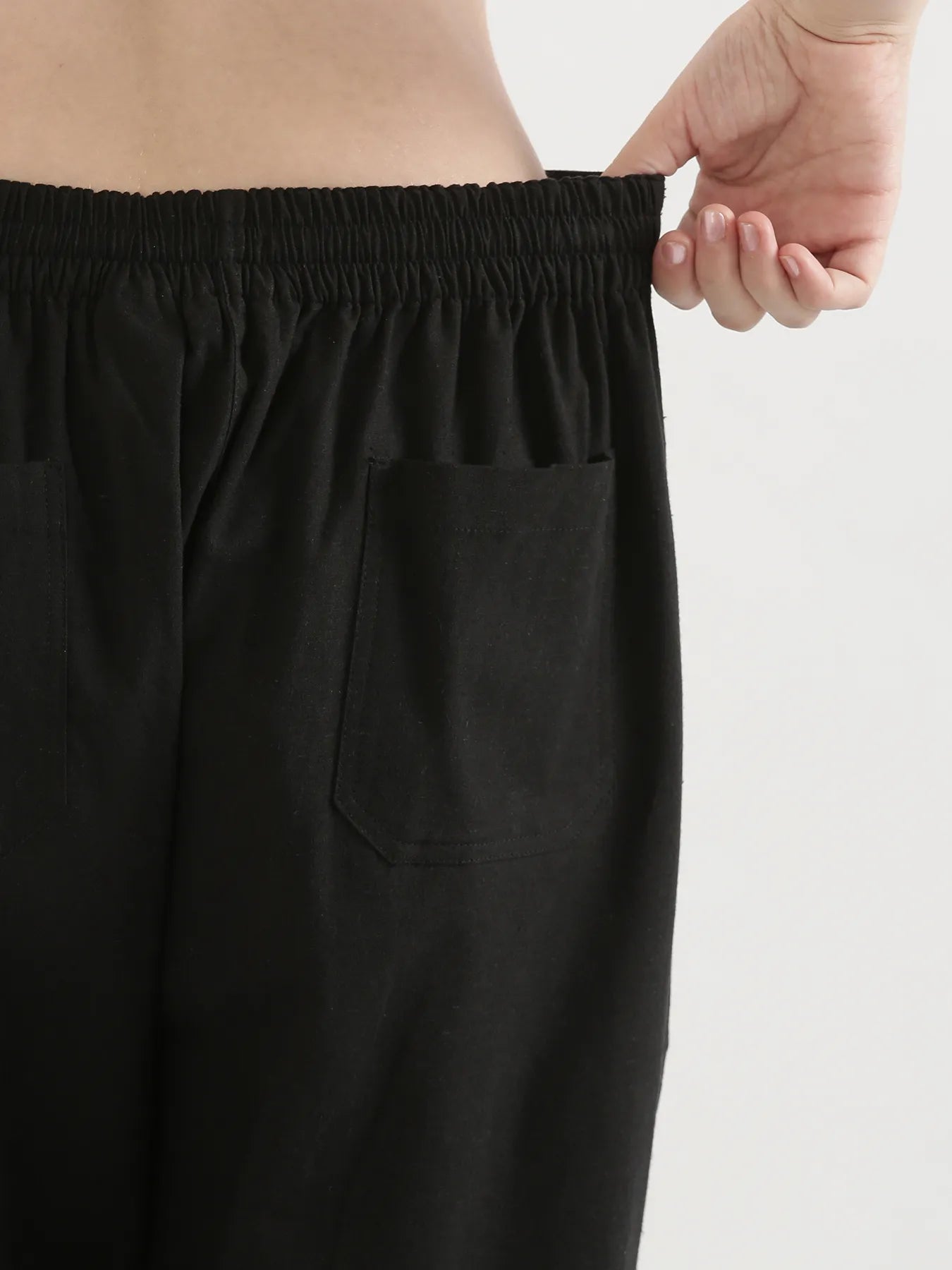 Women Black Airy Linen Straight Pant