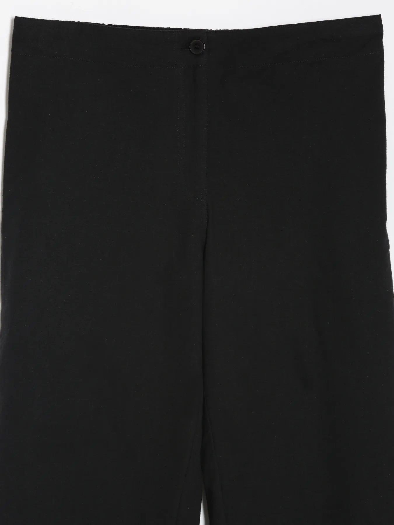 Women Black Airy Linen Straight Pants
