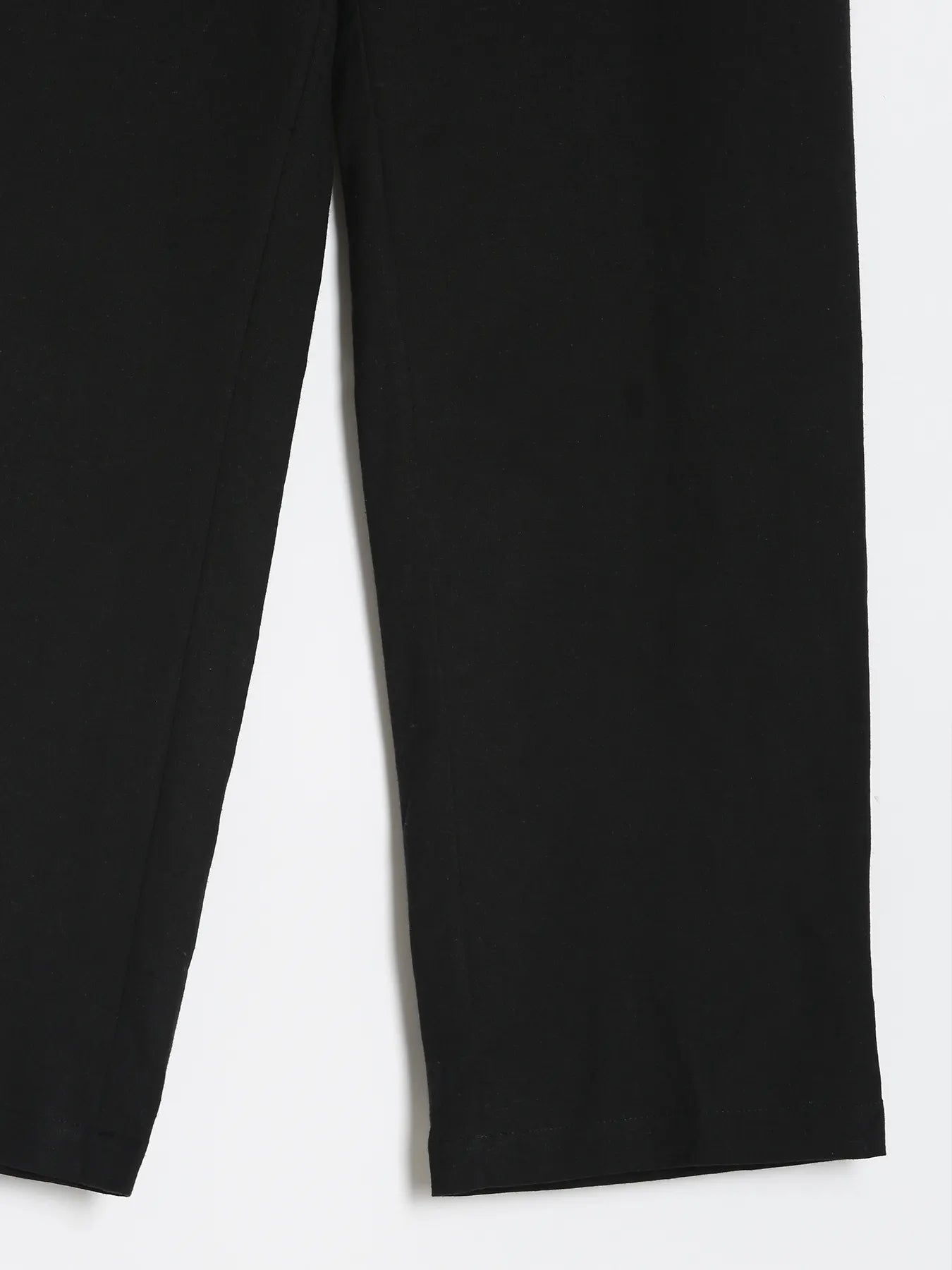 Women Black Airy Linen Straight Pant
