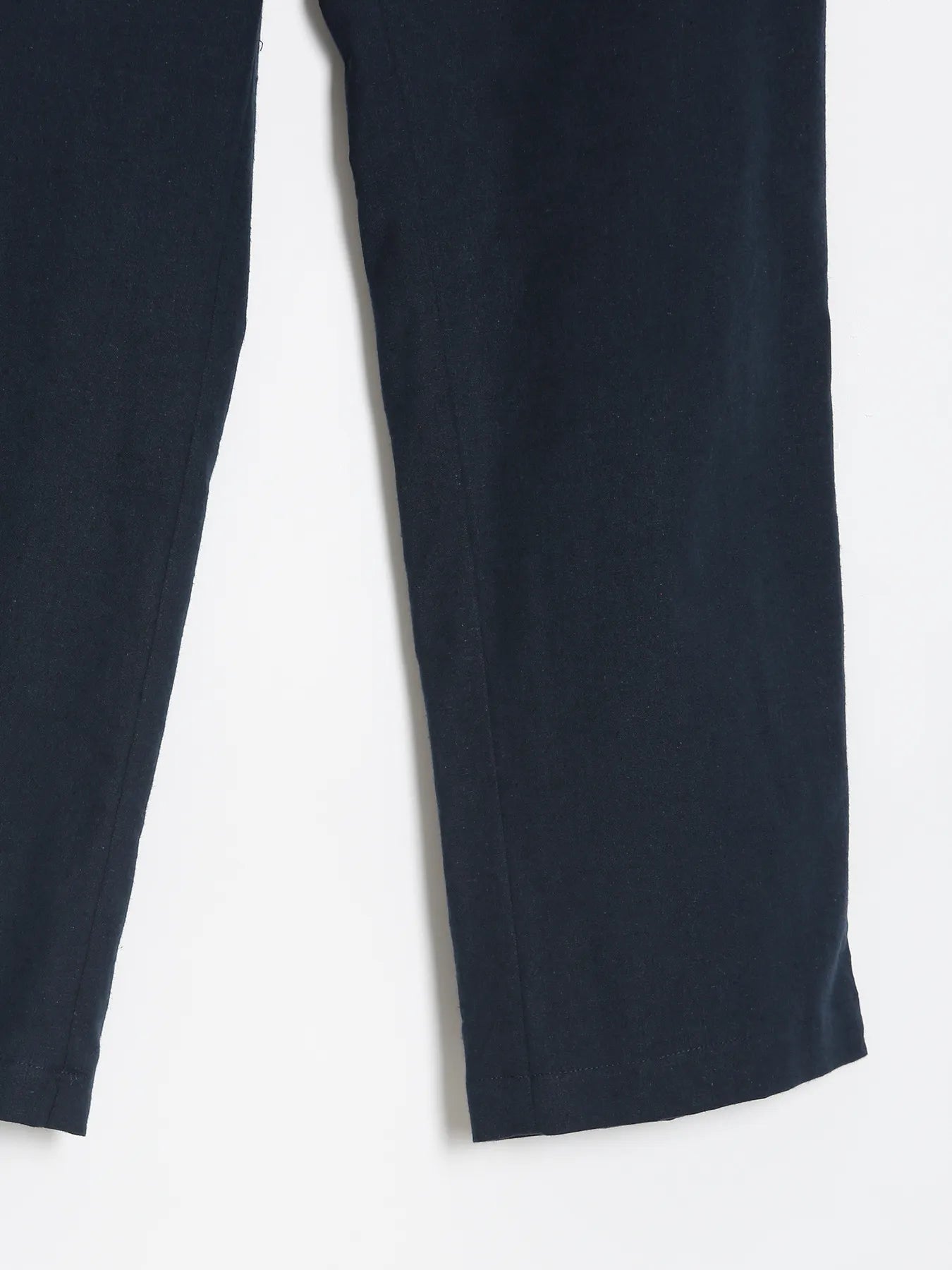 Women Navy Blue Airy Linen Straight Pant