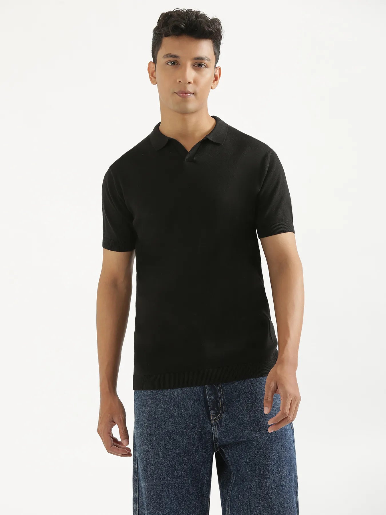 Men Black Flat Knit Collared T-shirt