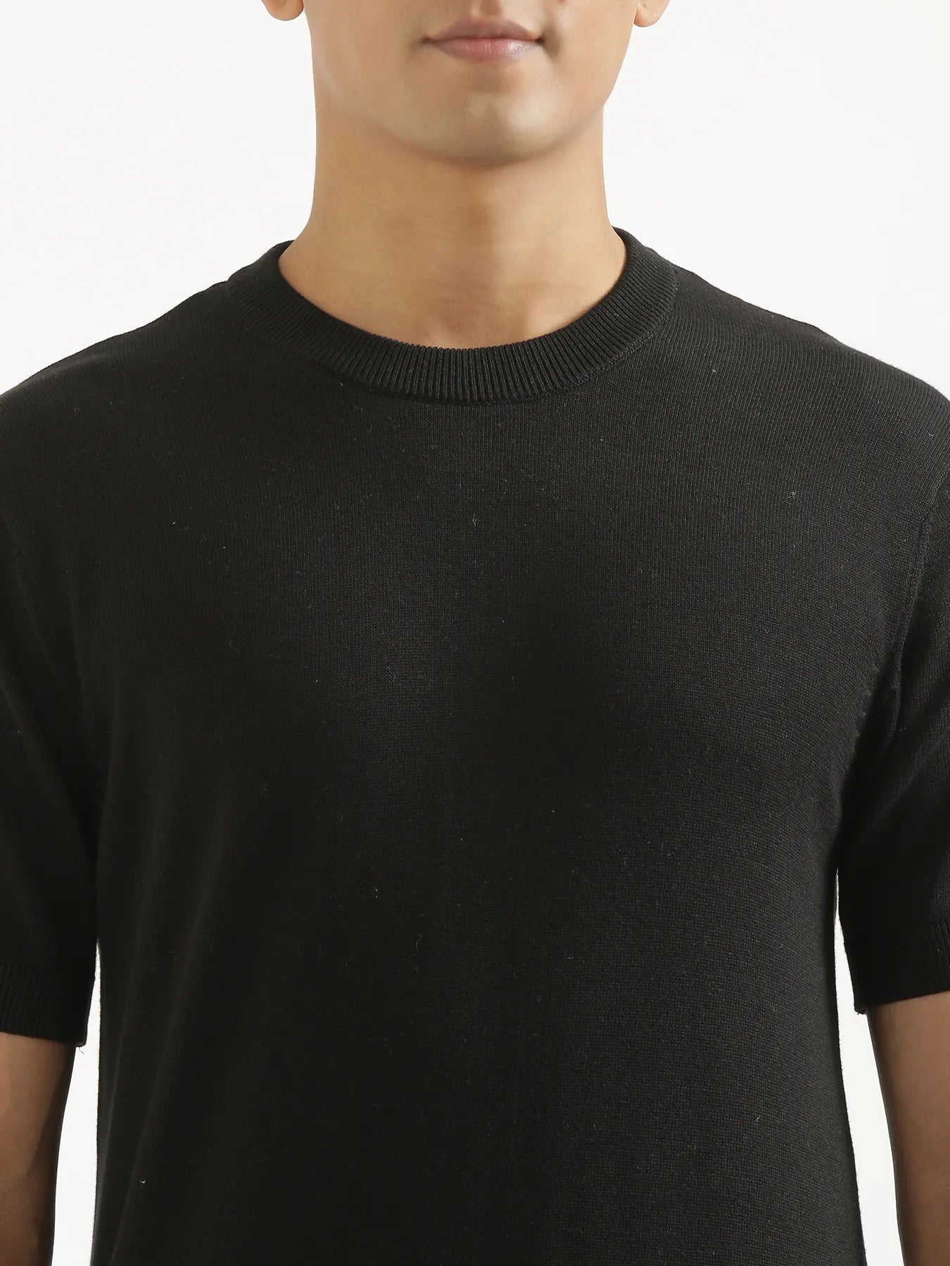 Men Black Flat Knit Round Neck T-shirt