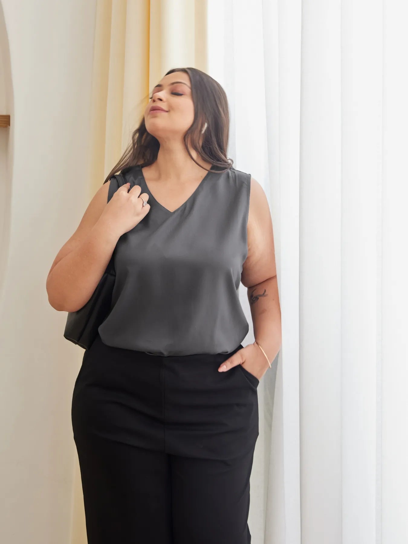 Women Plus Size Grey V-Neck Sleeveless Top