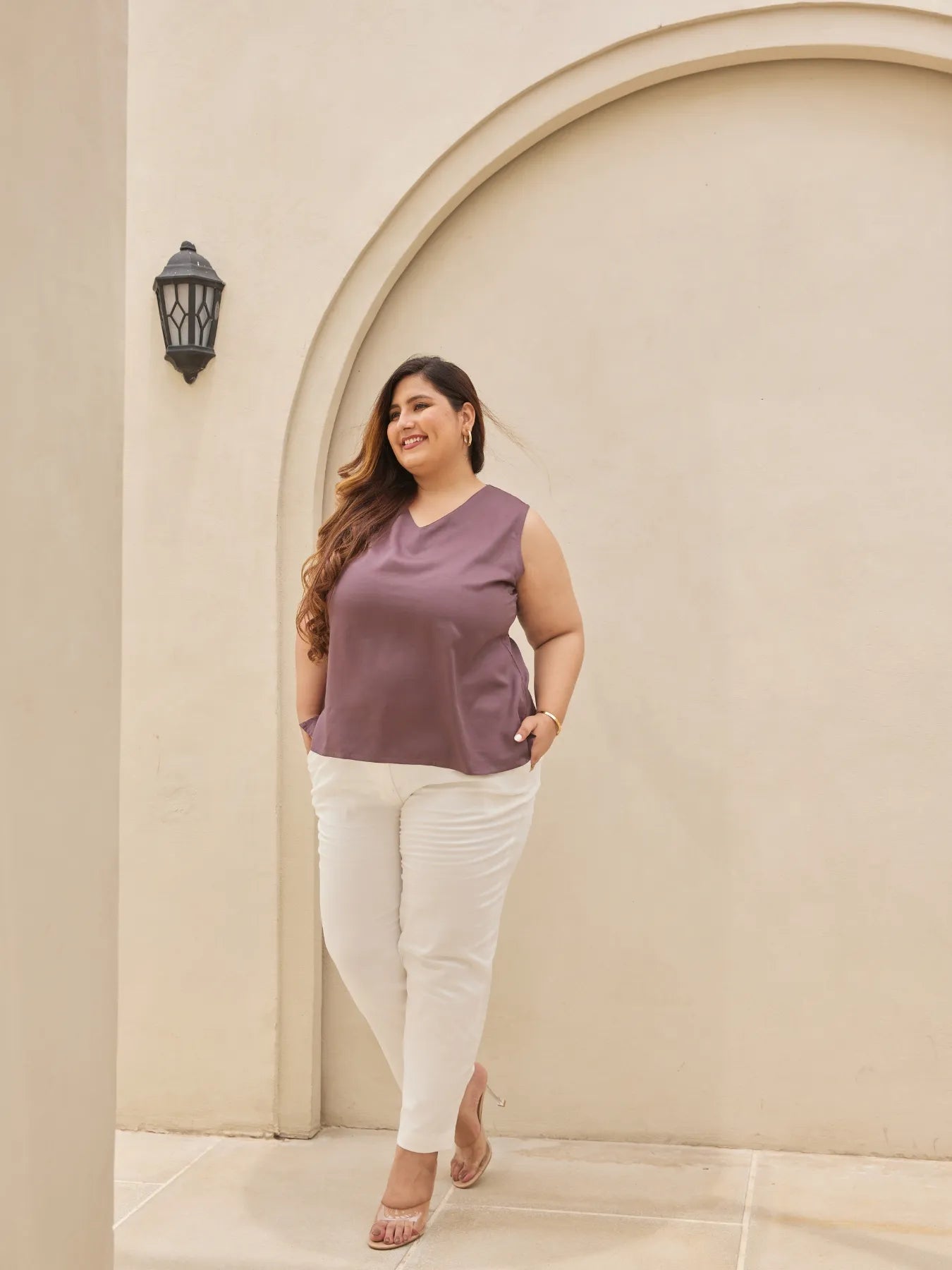 Women Plus Size Brinjal V-Neck Sleeveless Top