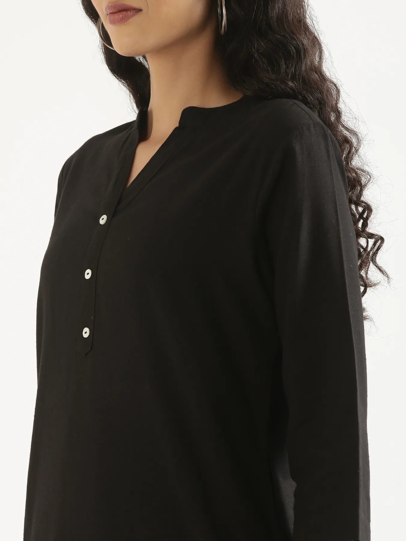Women Black Airy Linen Long Kurta