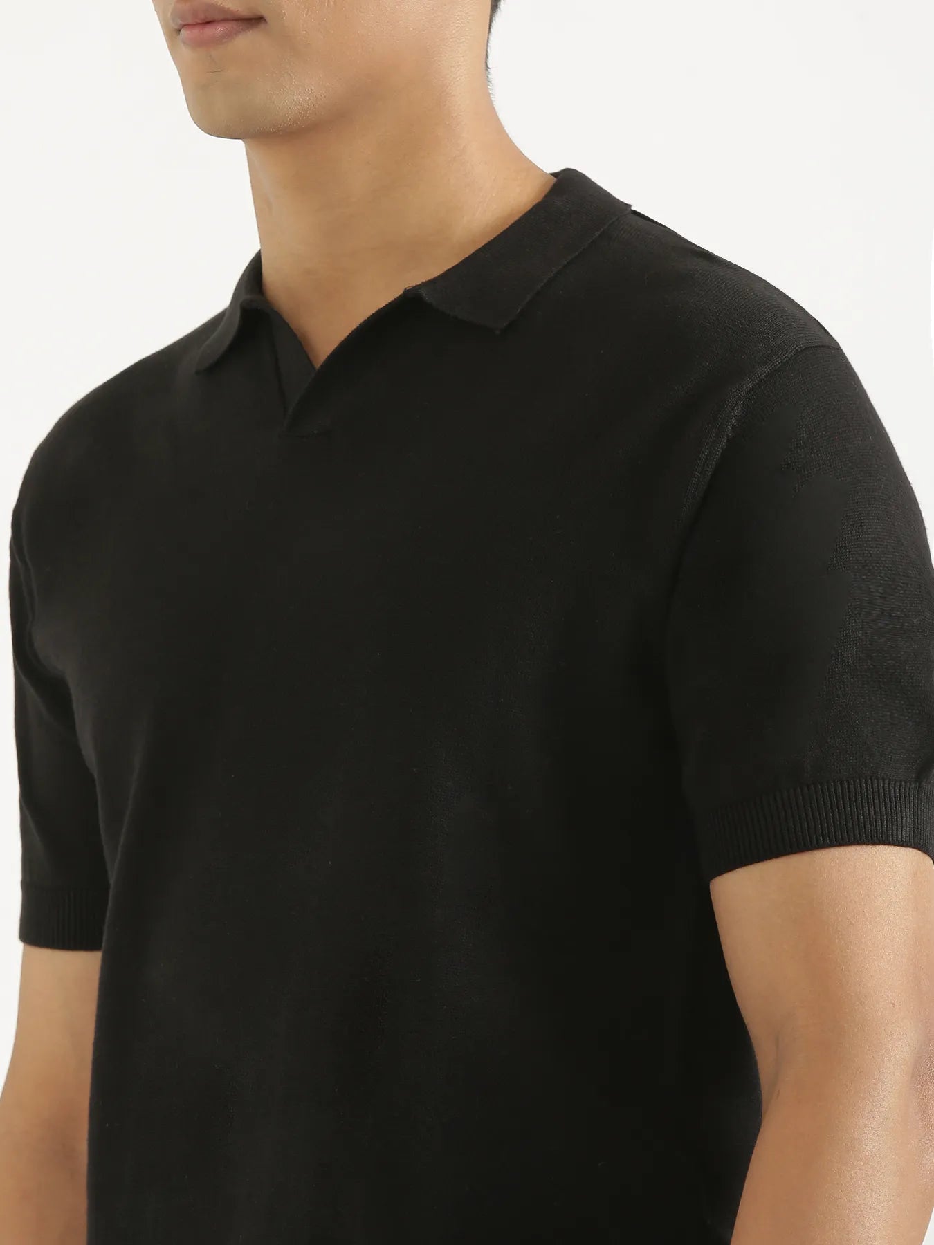 Men Black Flat Knit Collared T-shirt
