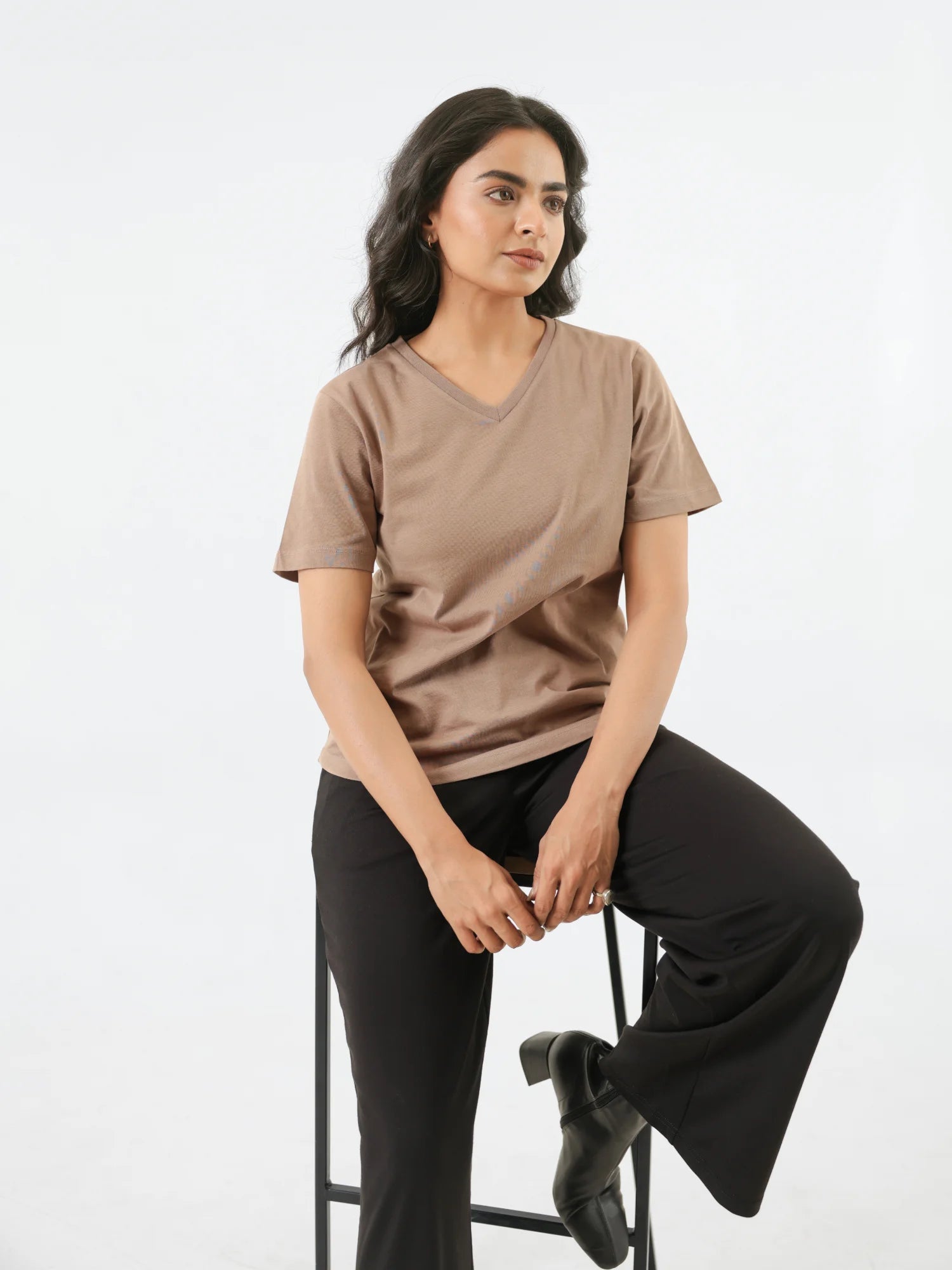 Women Mesa Taupe V-neck T-shirt