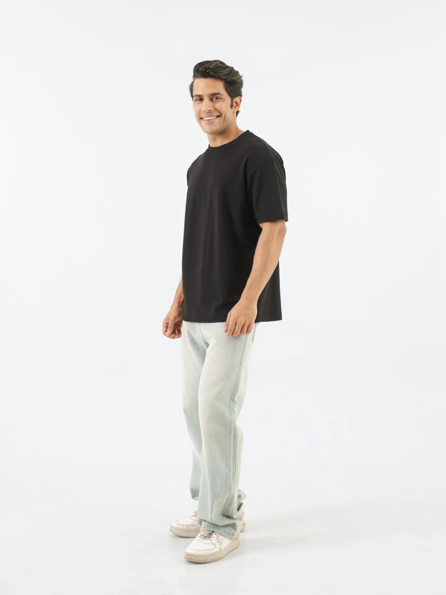 Men Black Round Neck T-shirt