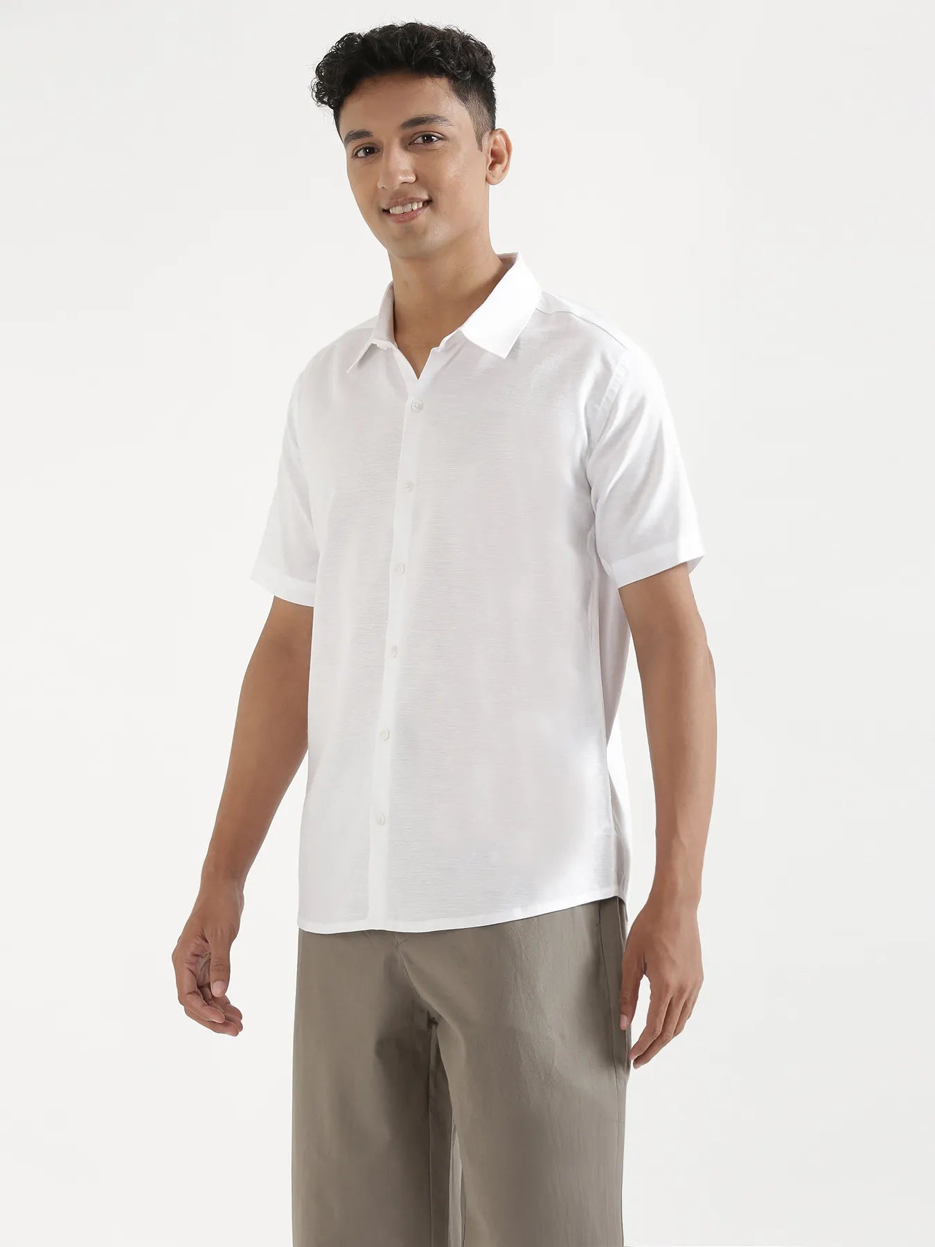 Men White Linen Blend Short Sleeve Shirt