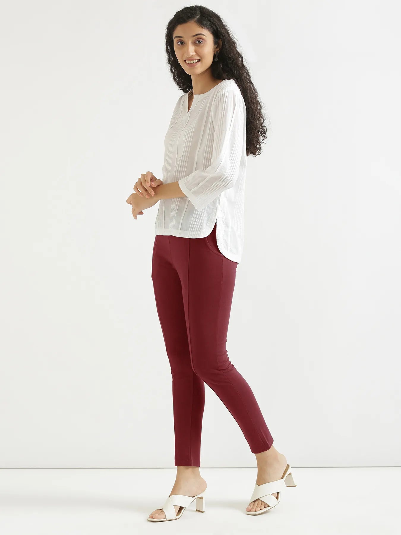 Women Maroon 4-Way Stretchable Pants