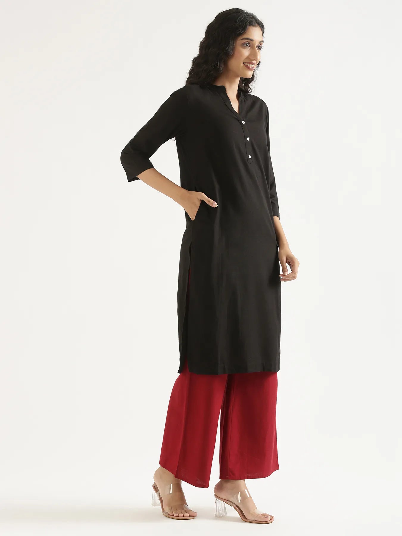 Women Black Airy Linen Long Kurta