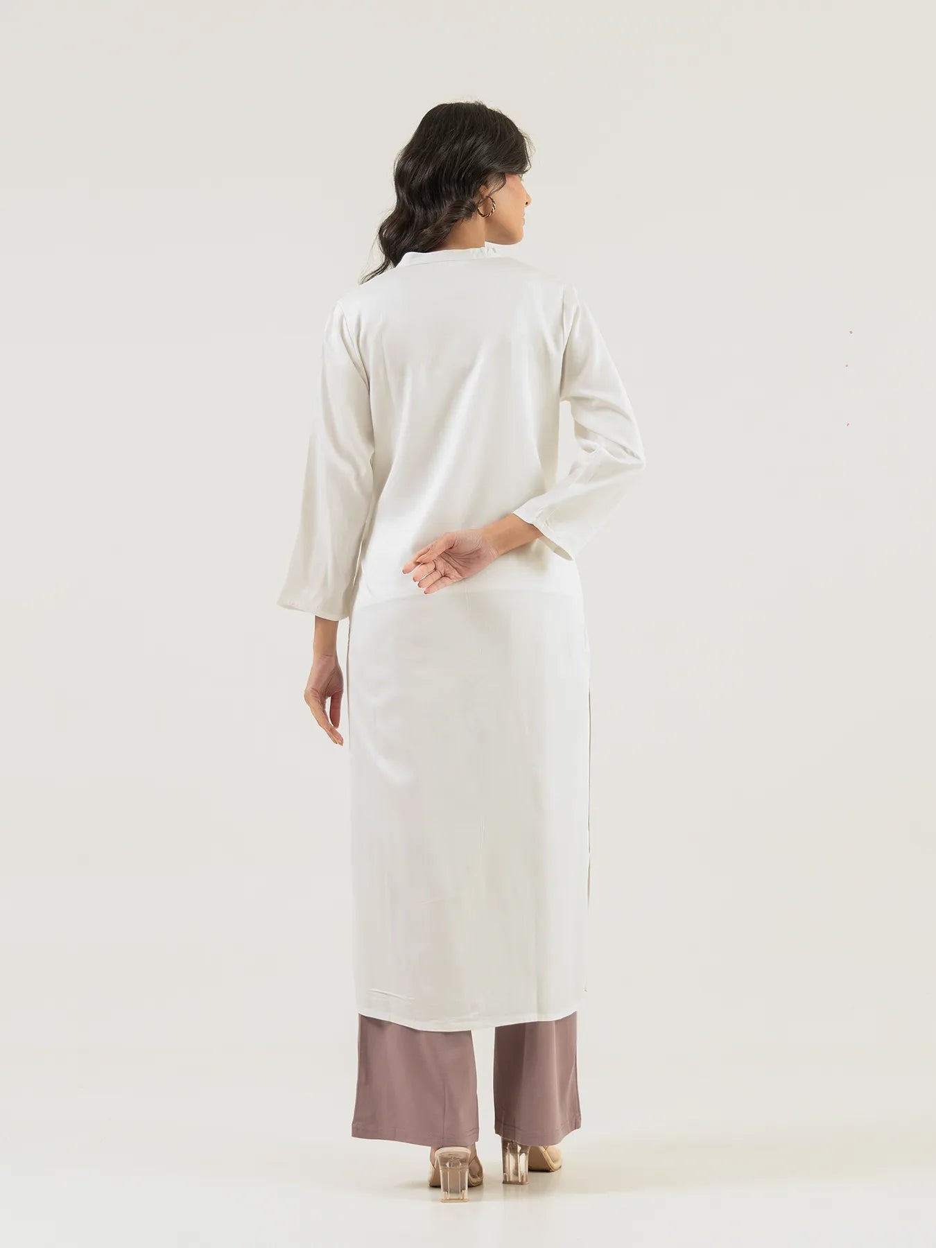 Women White Flowy Straight Long Kurta