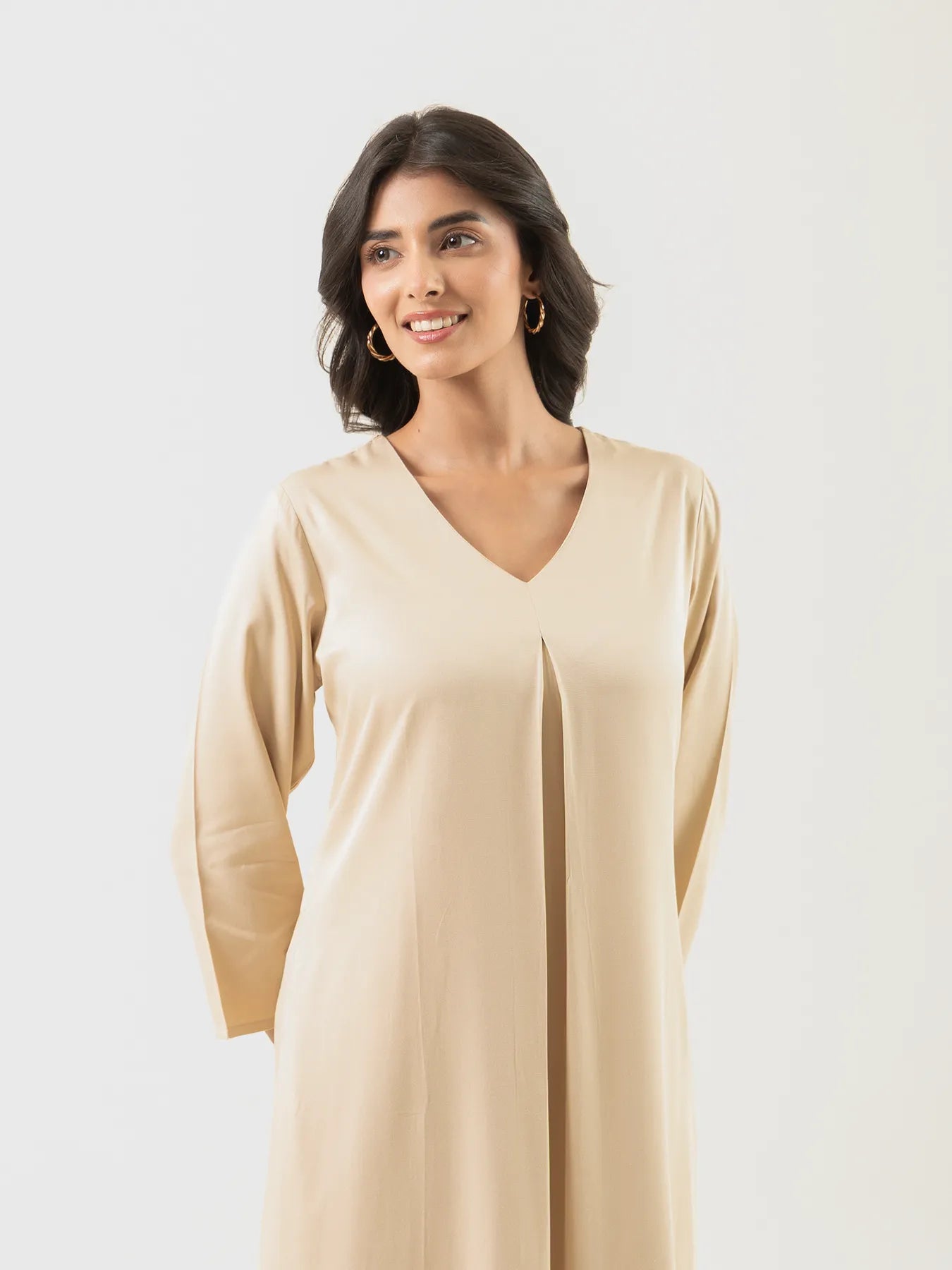 Women Beige Flowy Pleated Kurta