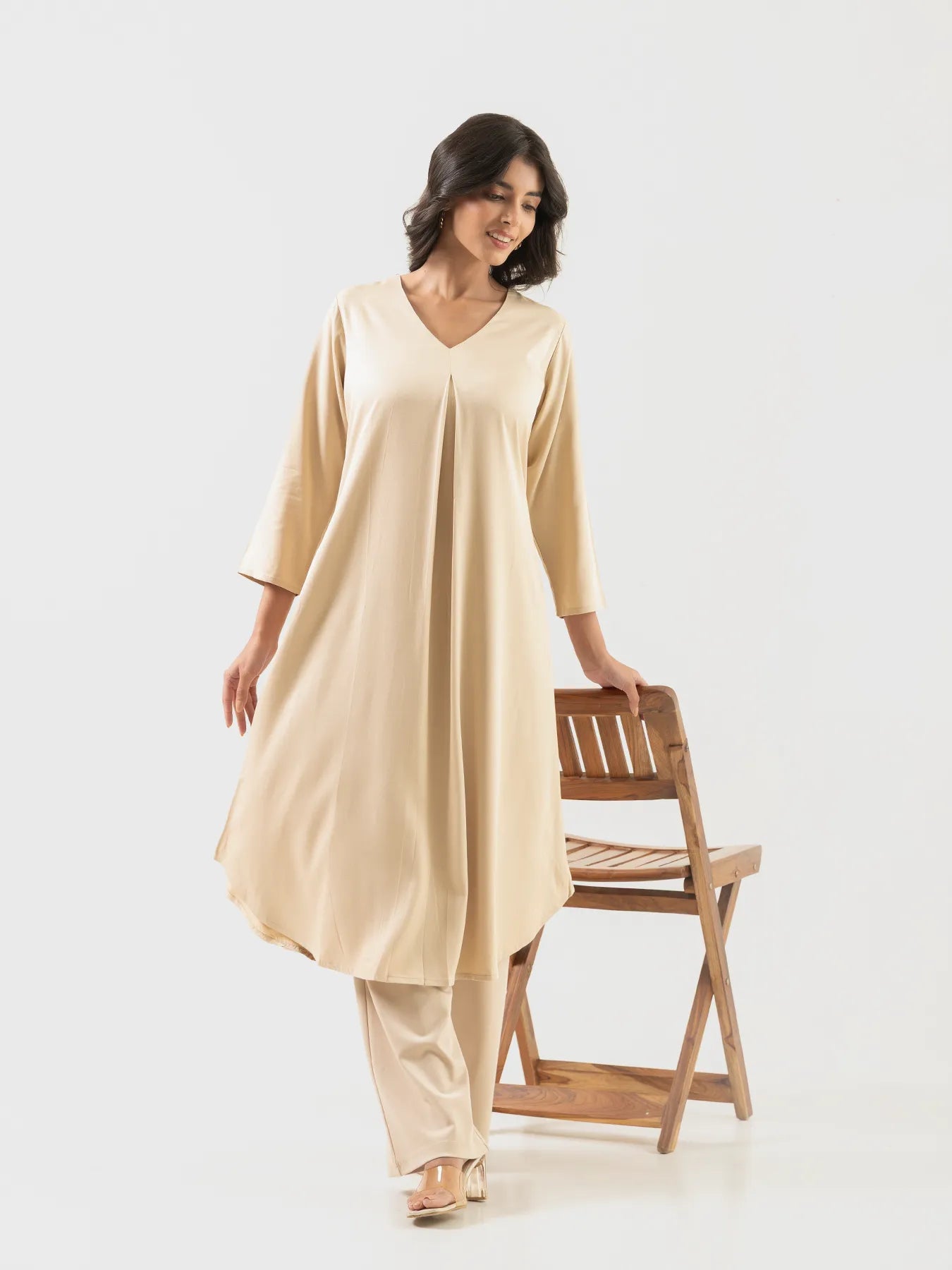 Women Beige Flowy Pleated Kurta
