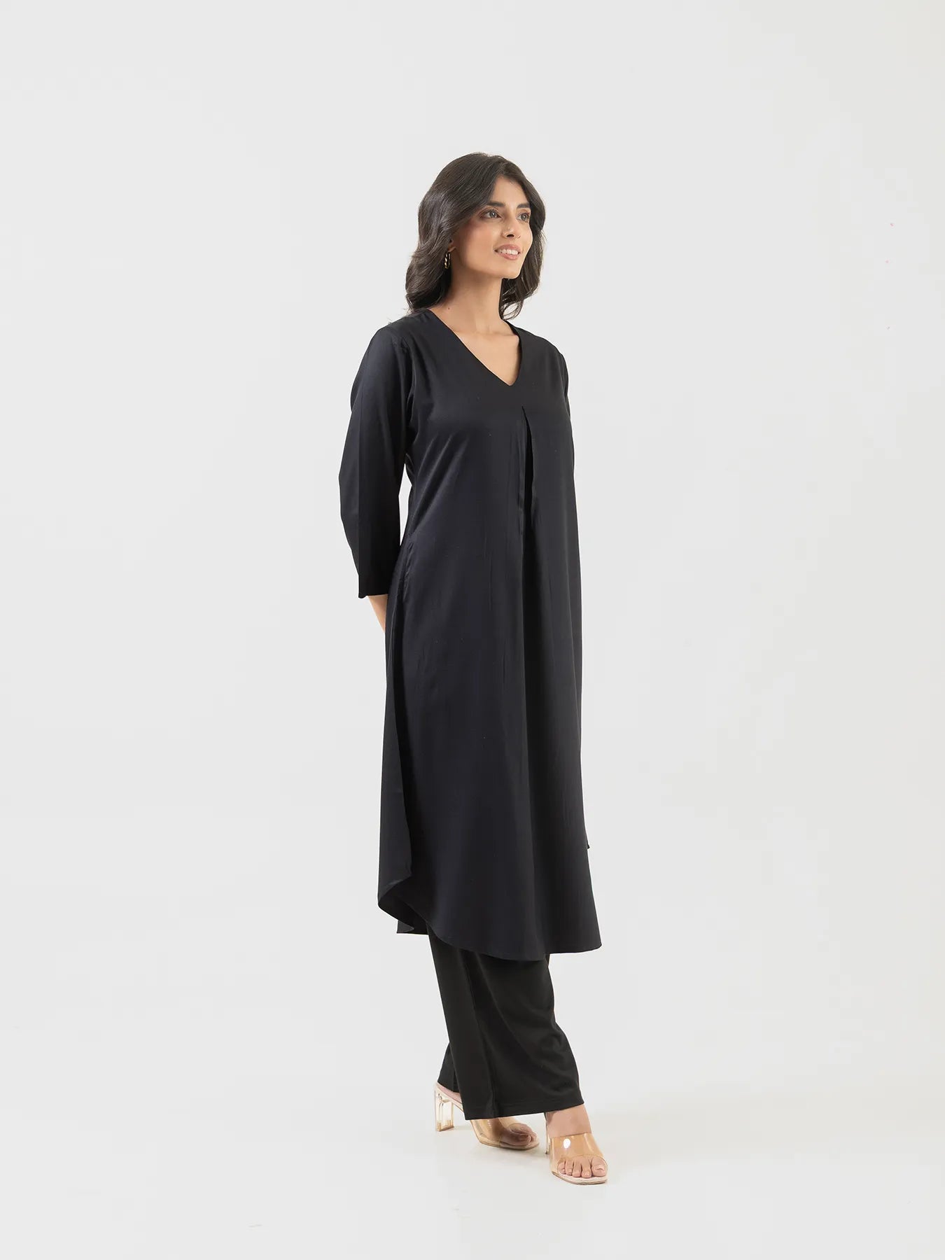 Women Black Flowy Pleated Kurta