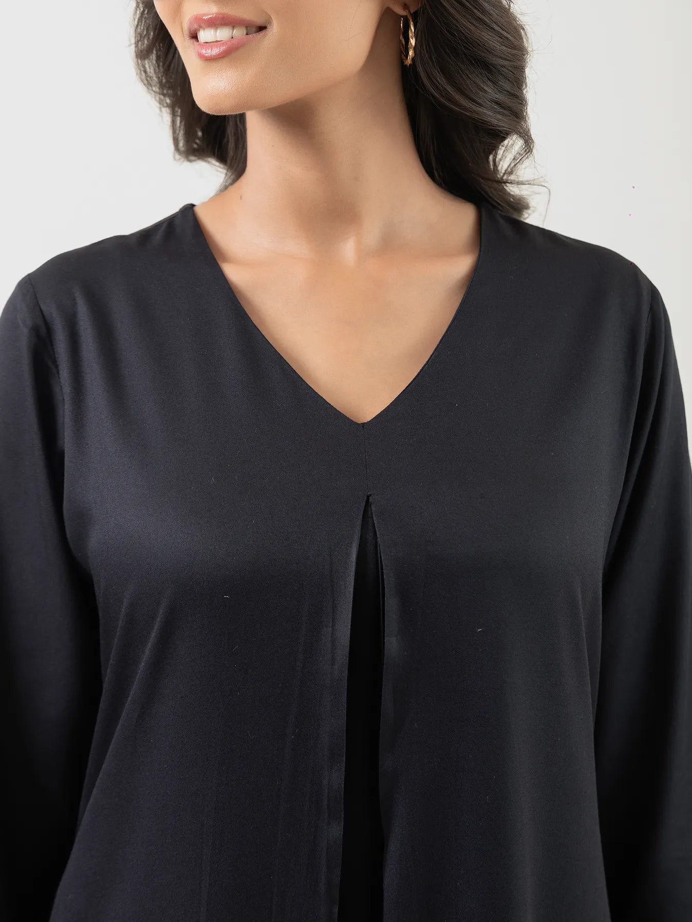 Women Black Flowy Pleated Kurta