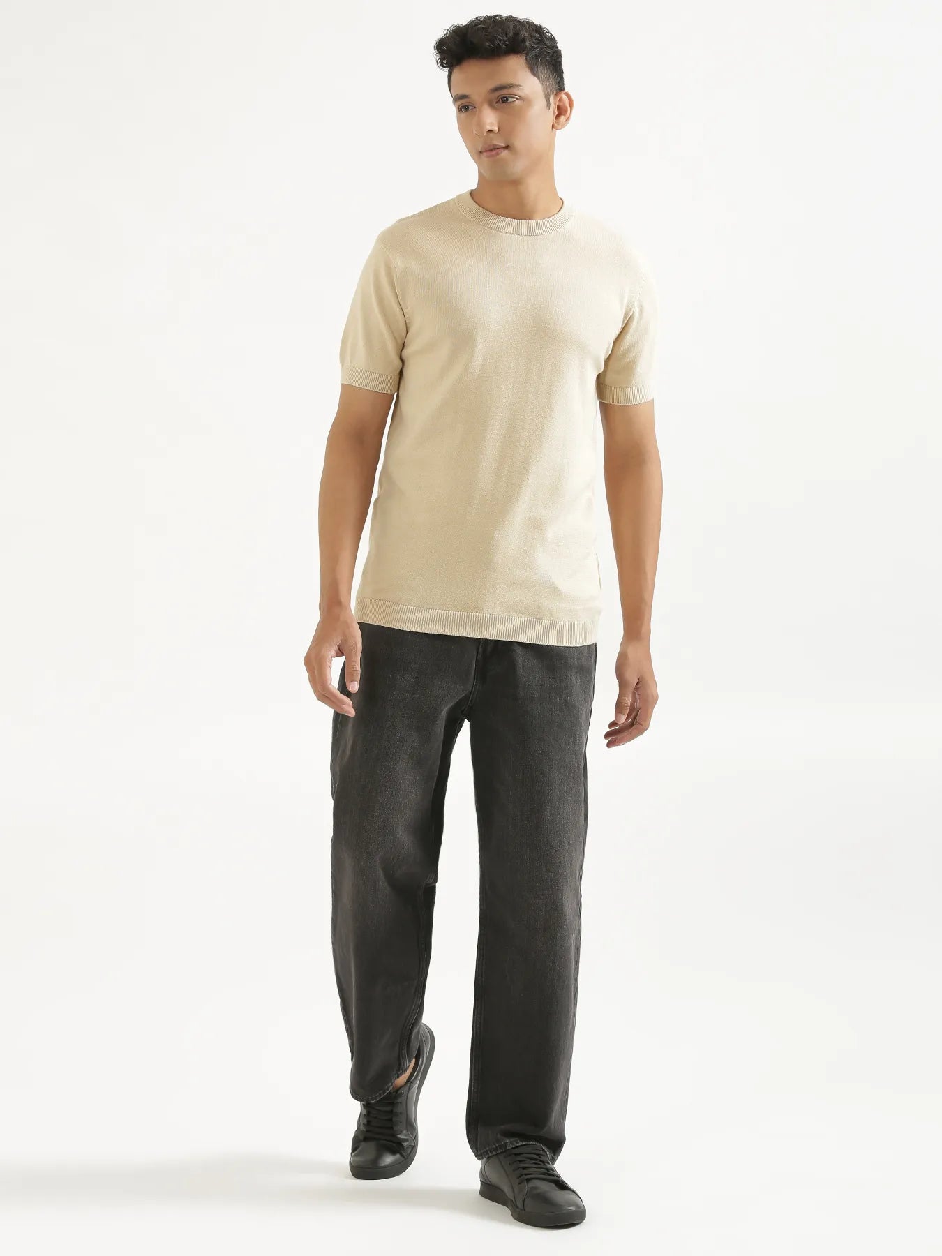 Men Beige Flat Knit Round Neck T-shirt