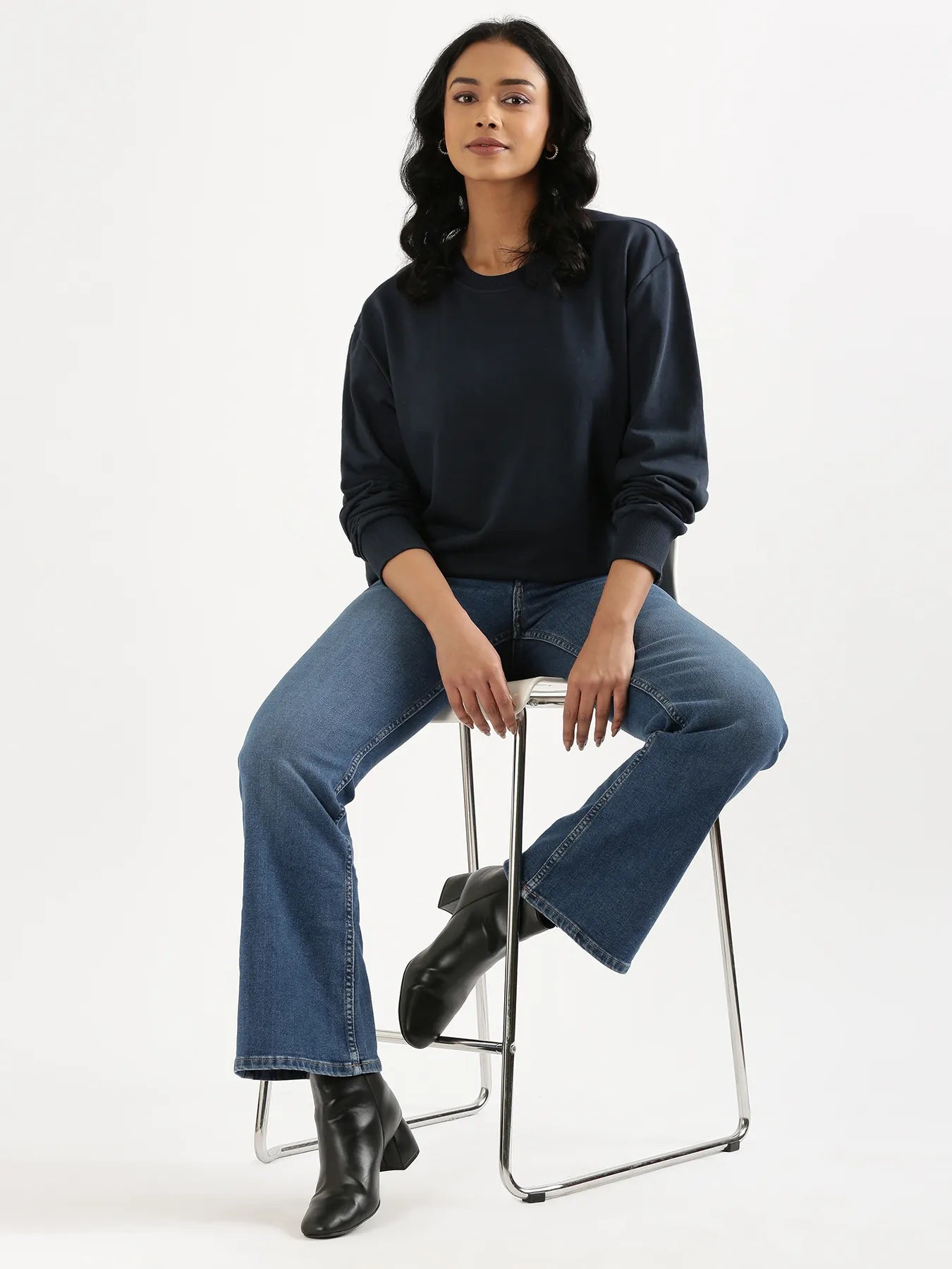 Unisex Navy Blue Round Neck Sweatshirt