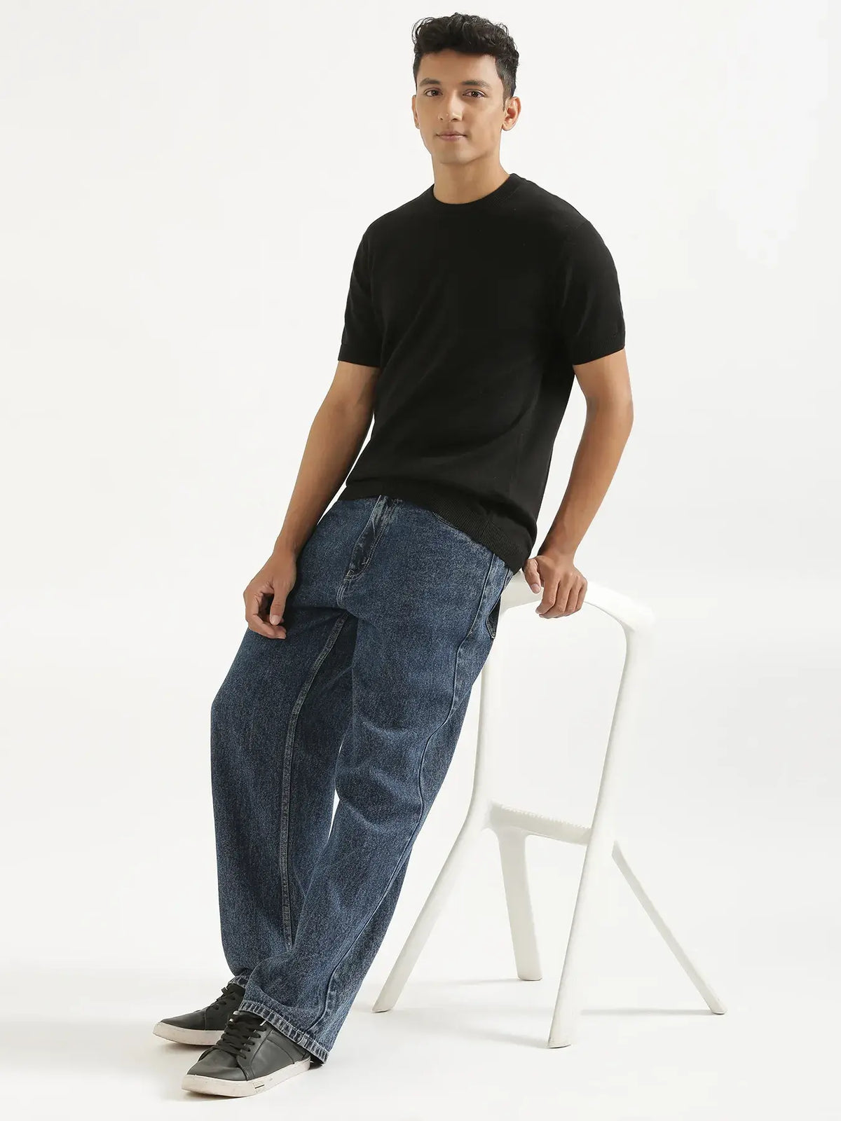 Men Black Flat Knit Round Neck T-shirt