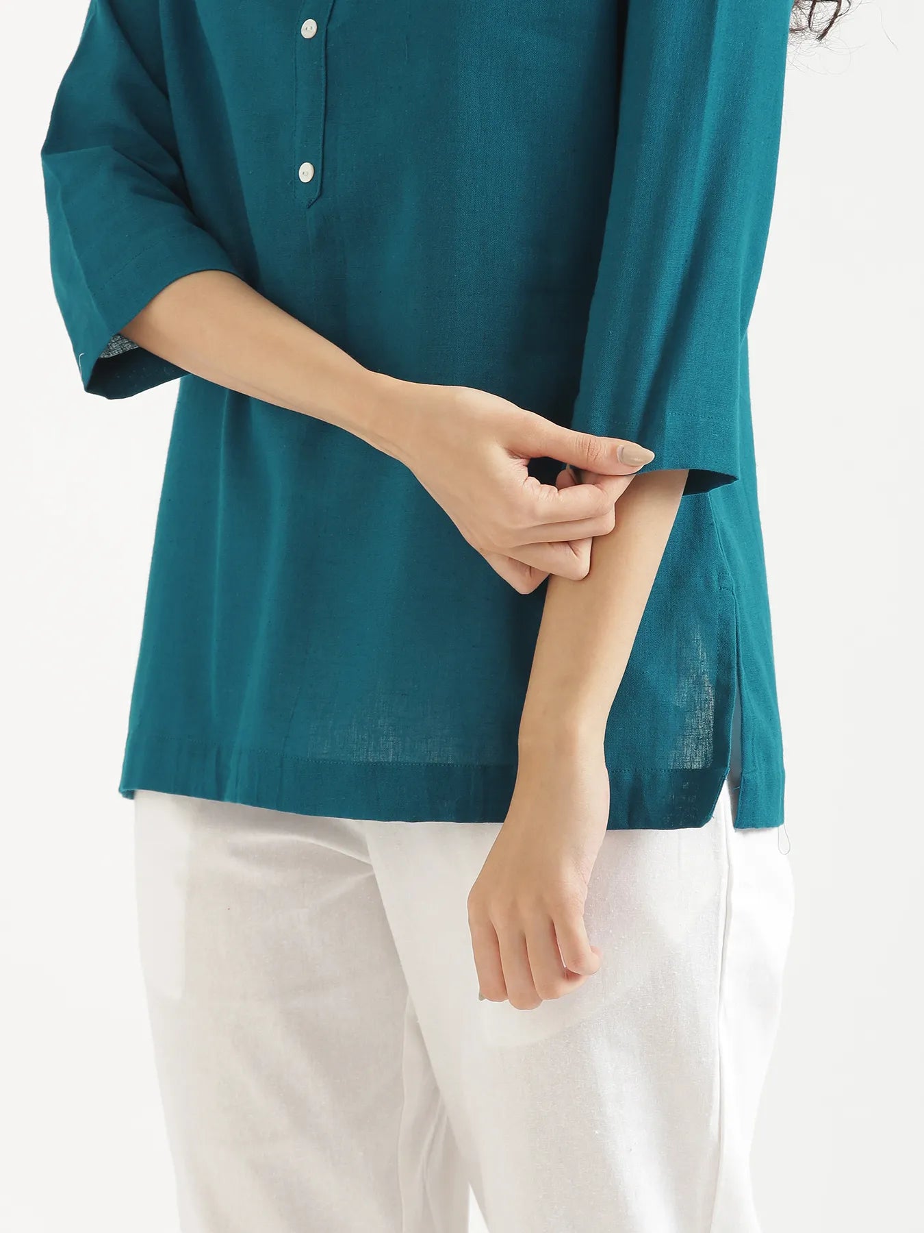 Women Turquoise Airy Linen Short Kurta