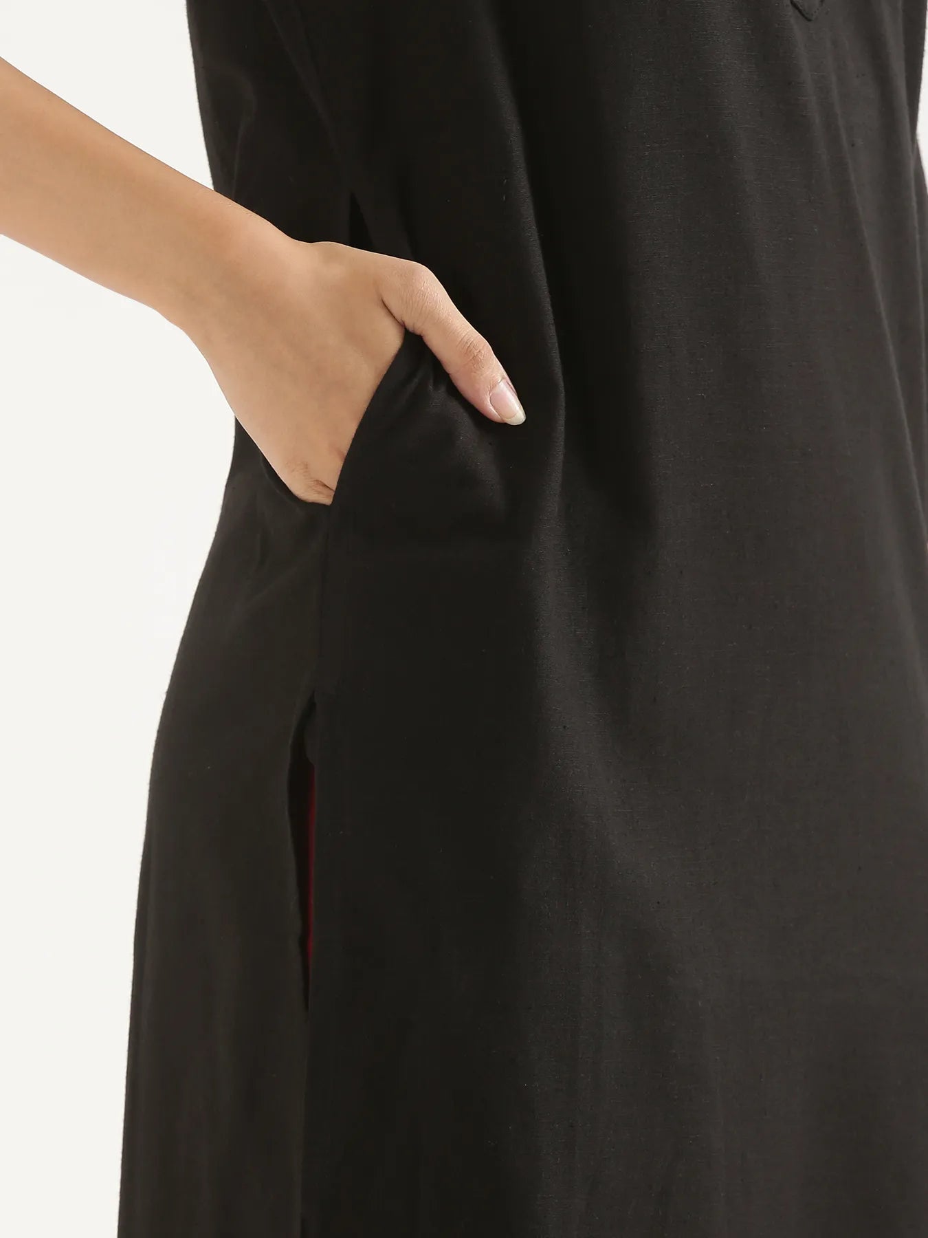 Women Black Airy Linen Long Kurta
