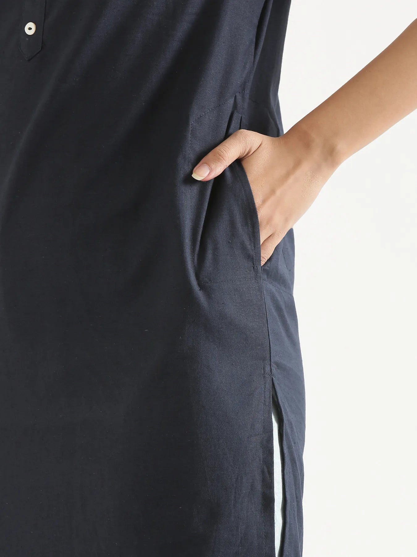 Women Navy Blue Airy Linen Long Kurta