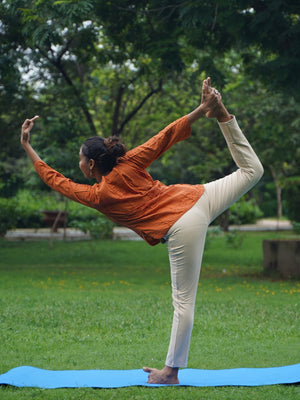 Cinnamon Everyday Cotton Top with Beige 4-Way Stretchable Pant