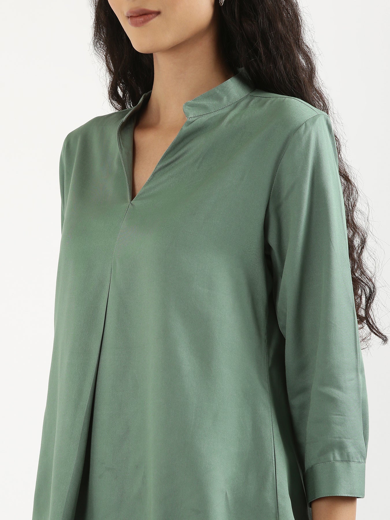 Women Jade Viscose Pleated Top