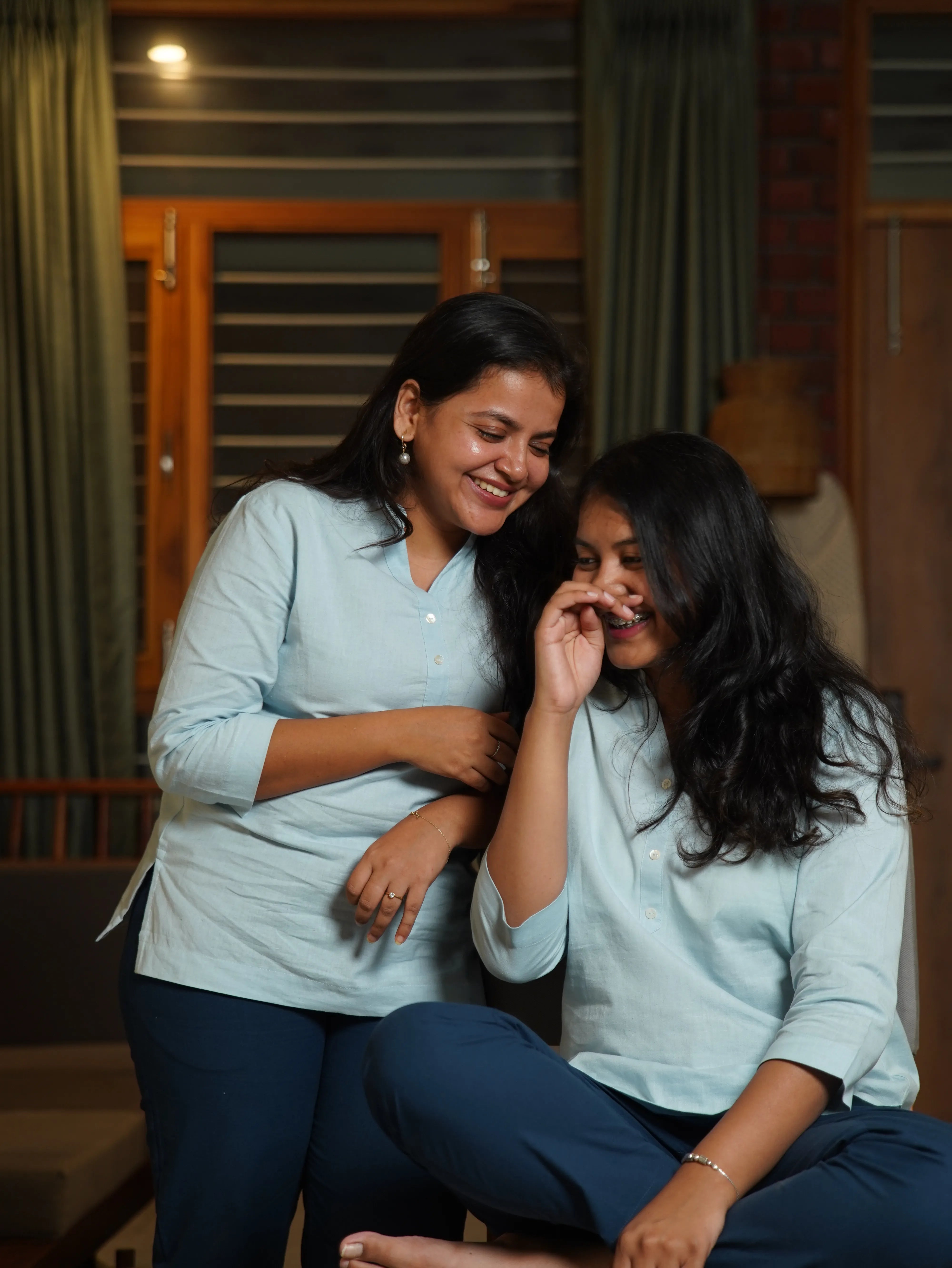 Women Sky Blue Airy Linen Short Kurta & Peacock Blue Cotton Pant Set