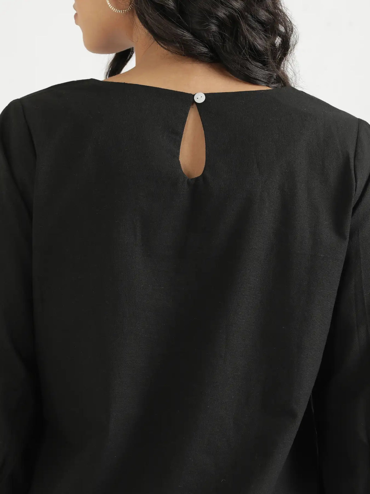 Women Black Airy Linen Puff Sleeve Long Kurta