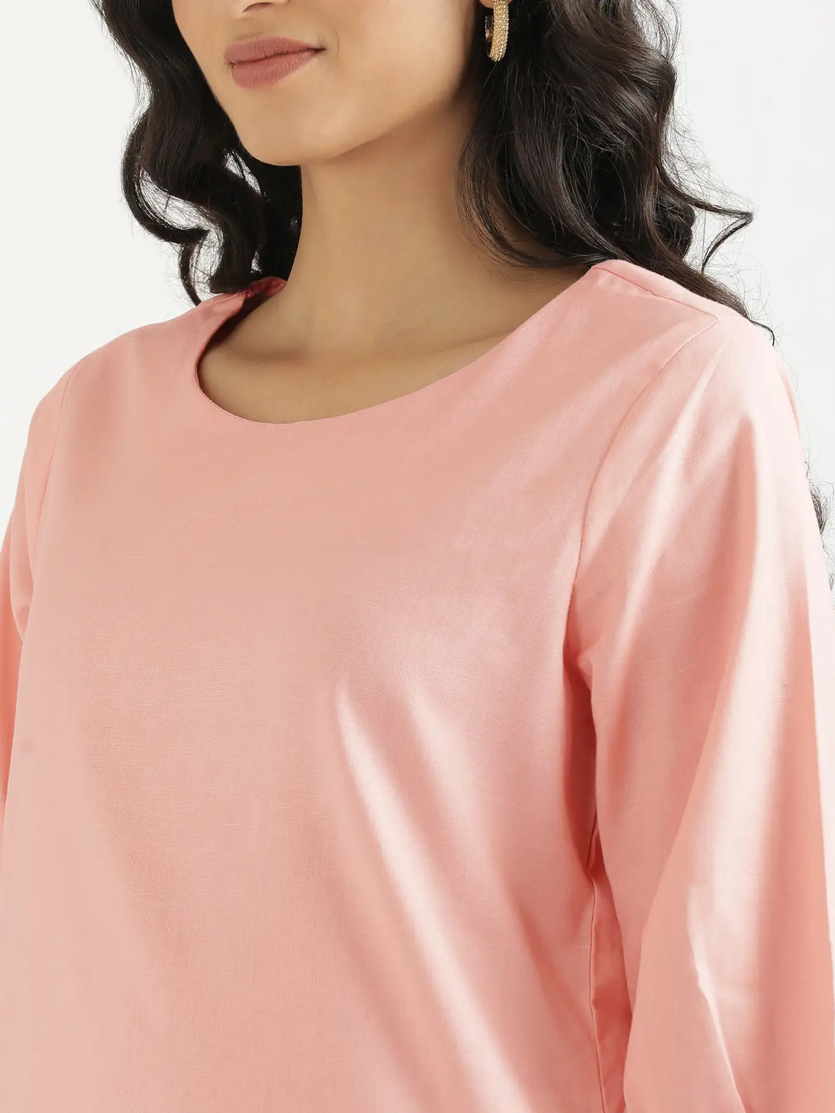Women Salmon Pink Airy Linen Puff Sleeve Long Kurta