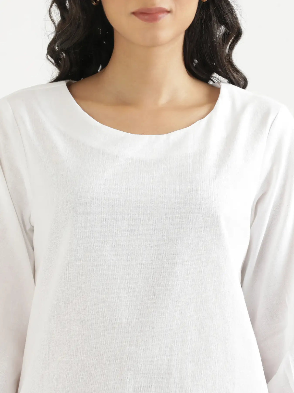 Women White Airy Linen Puff Sleeve Short Kurta