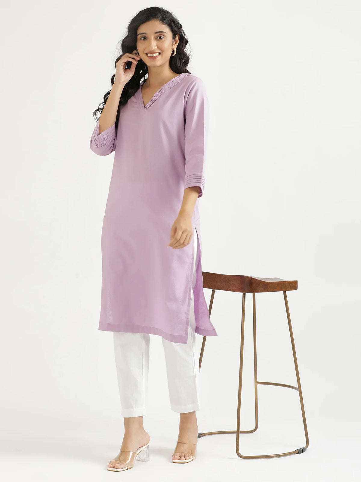 Women Lilac Airy Linen V-Neck Long Kurta