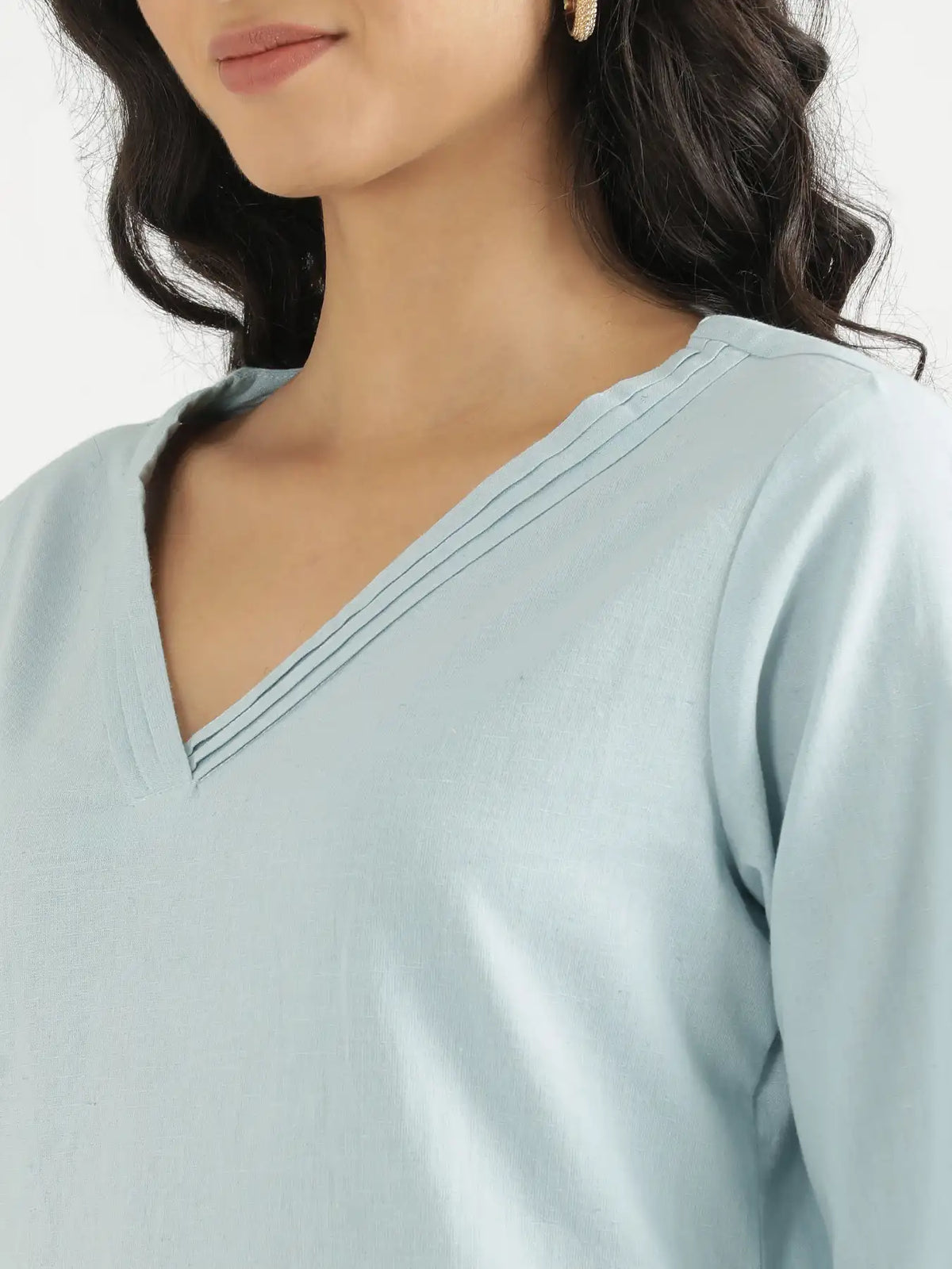 Women Sky Blue Airy Linen V-Neck Long Kurta