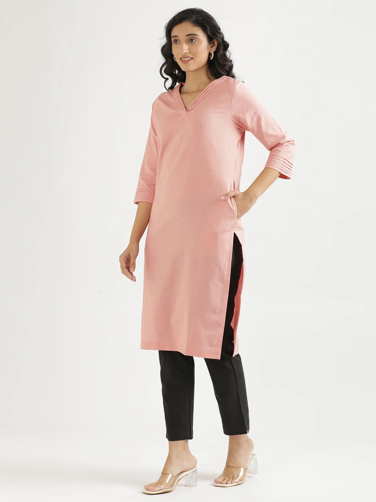 Women Salmon Pink Airy Linen V-Neck Long Kurta