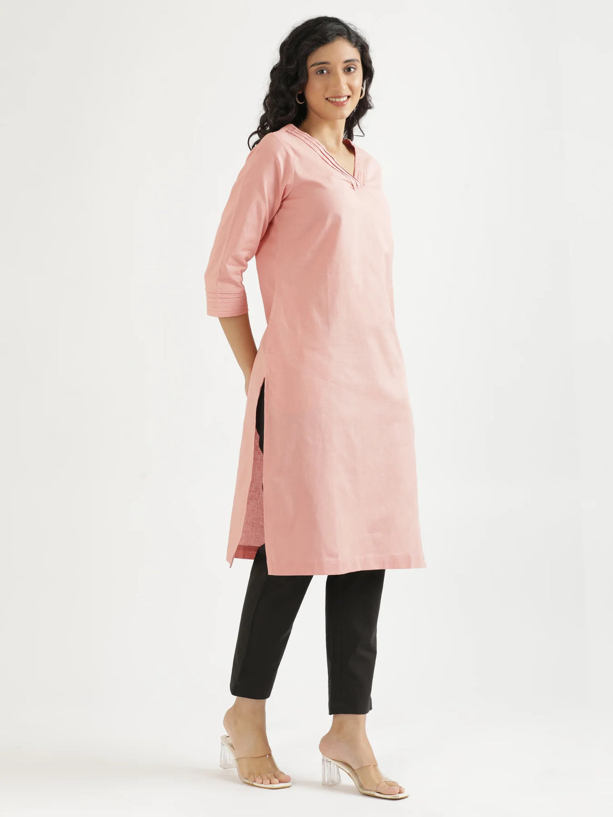 Women Salmon Pink Airy Linen V-Neck Long Kurta