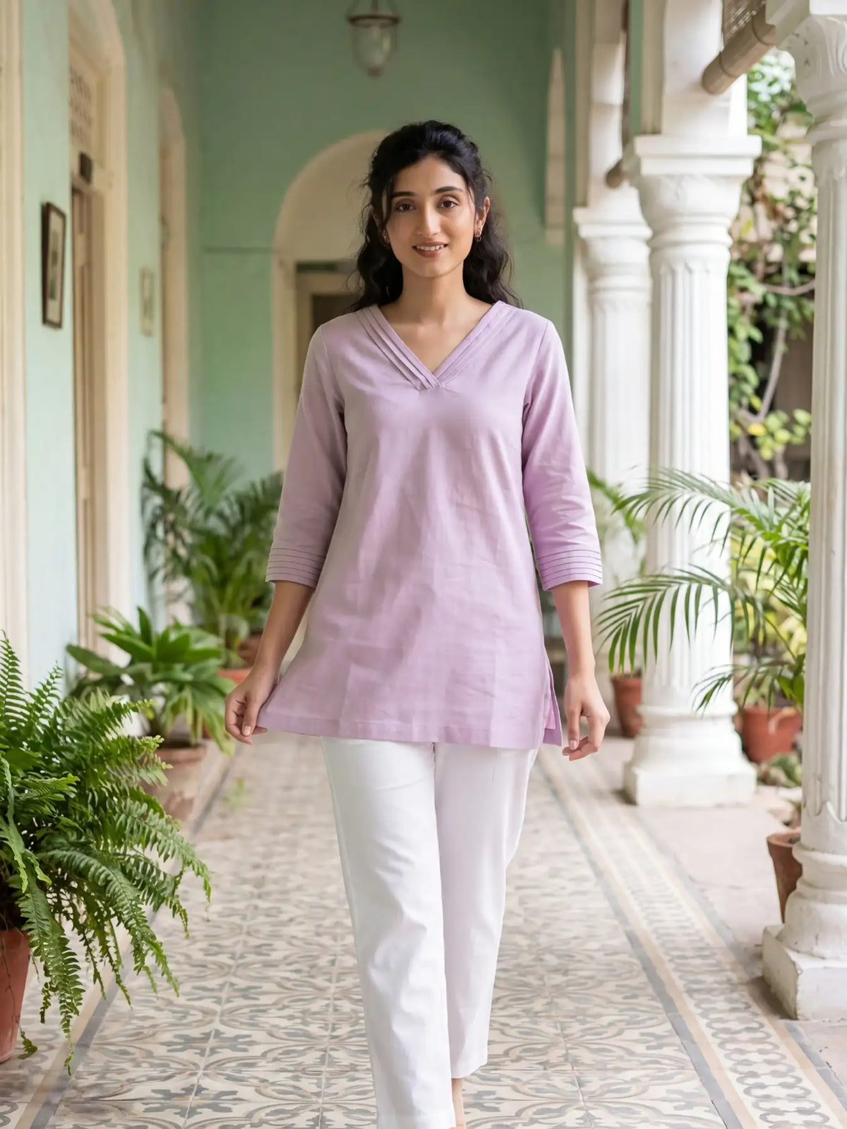 Women Lilac Airy Linen V-Neck Short Kurta