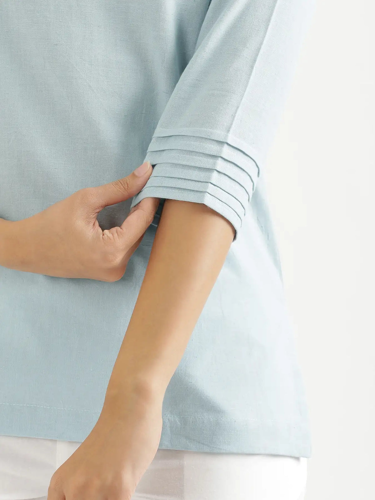 Women Sky Blue Airy Linen V-Neck Short Kurta