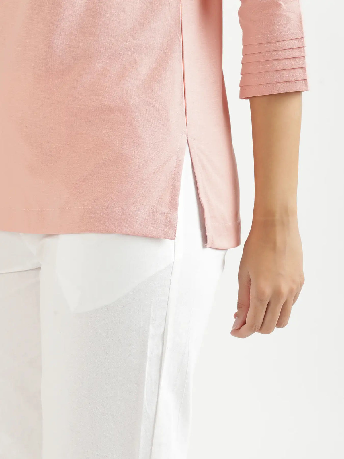 Women Salmon Pink Airy Linen V-Neck Short Kurta