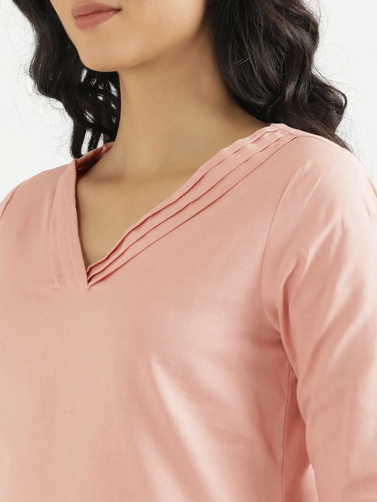 Women Salmon Pink Airy Linen V-Neck Short Kurta