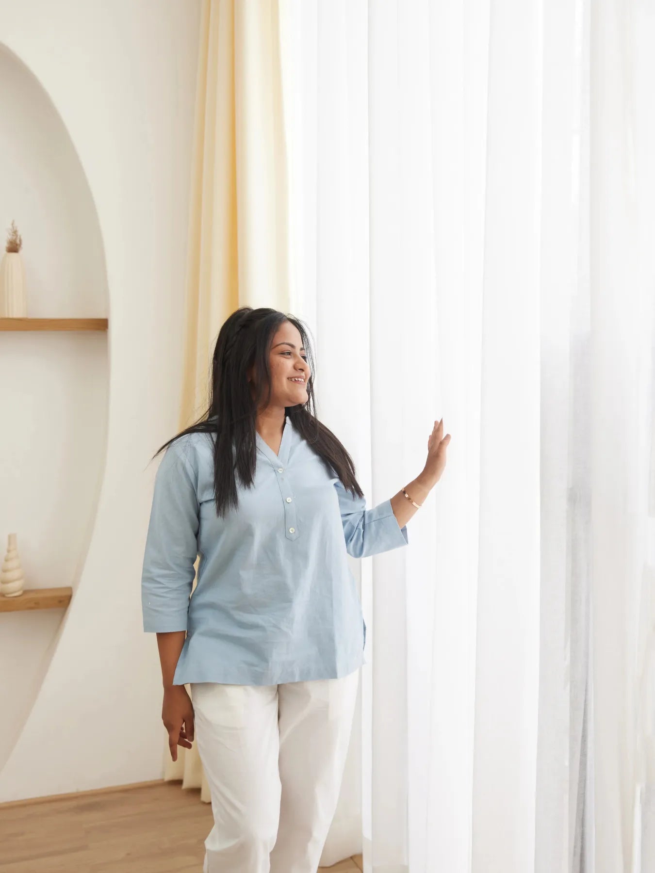 Women Plus Size Sky Blue Airy Linen Short Kurta