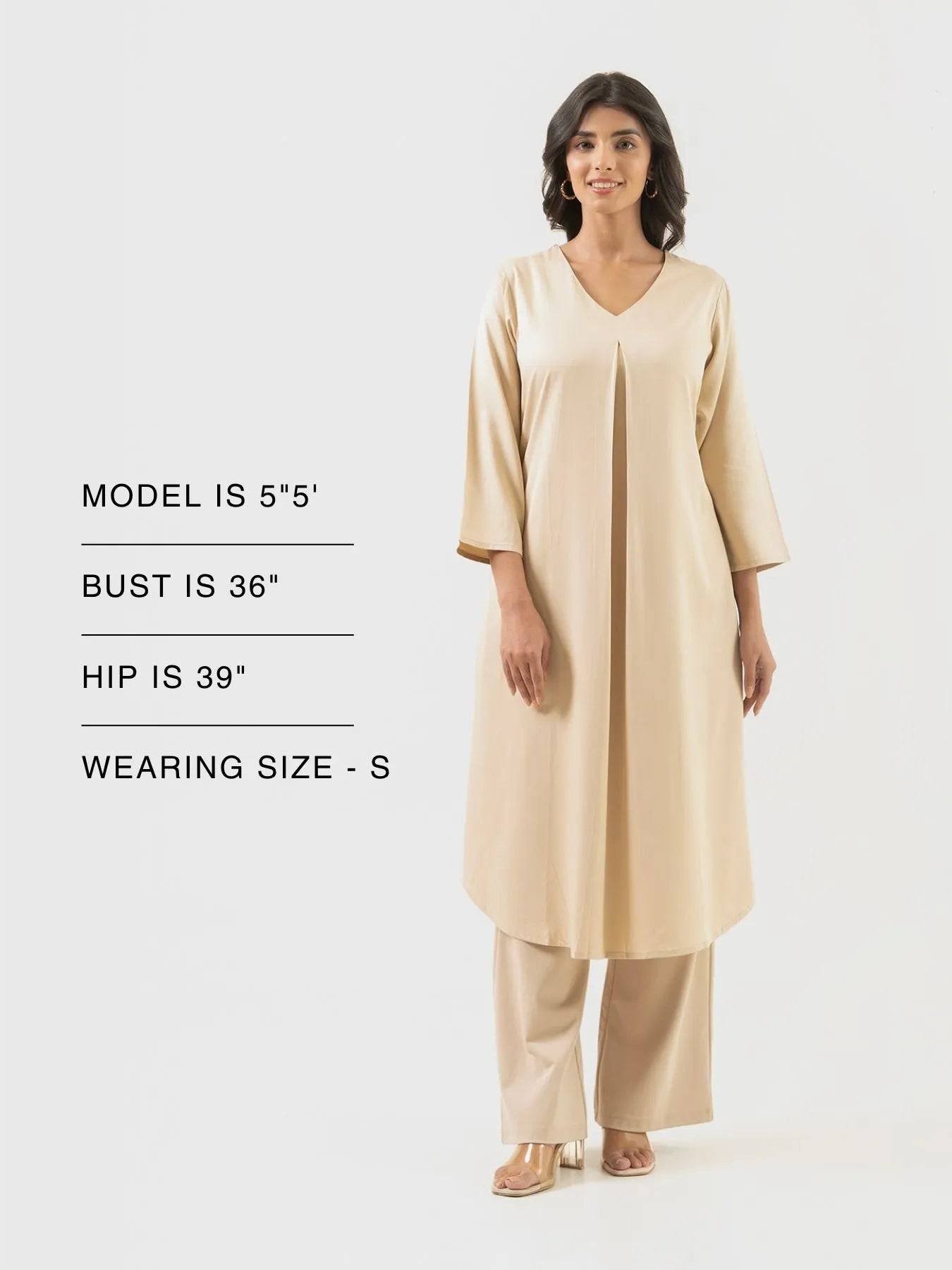 Women Beige Flowy Pleated Kurta