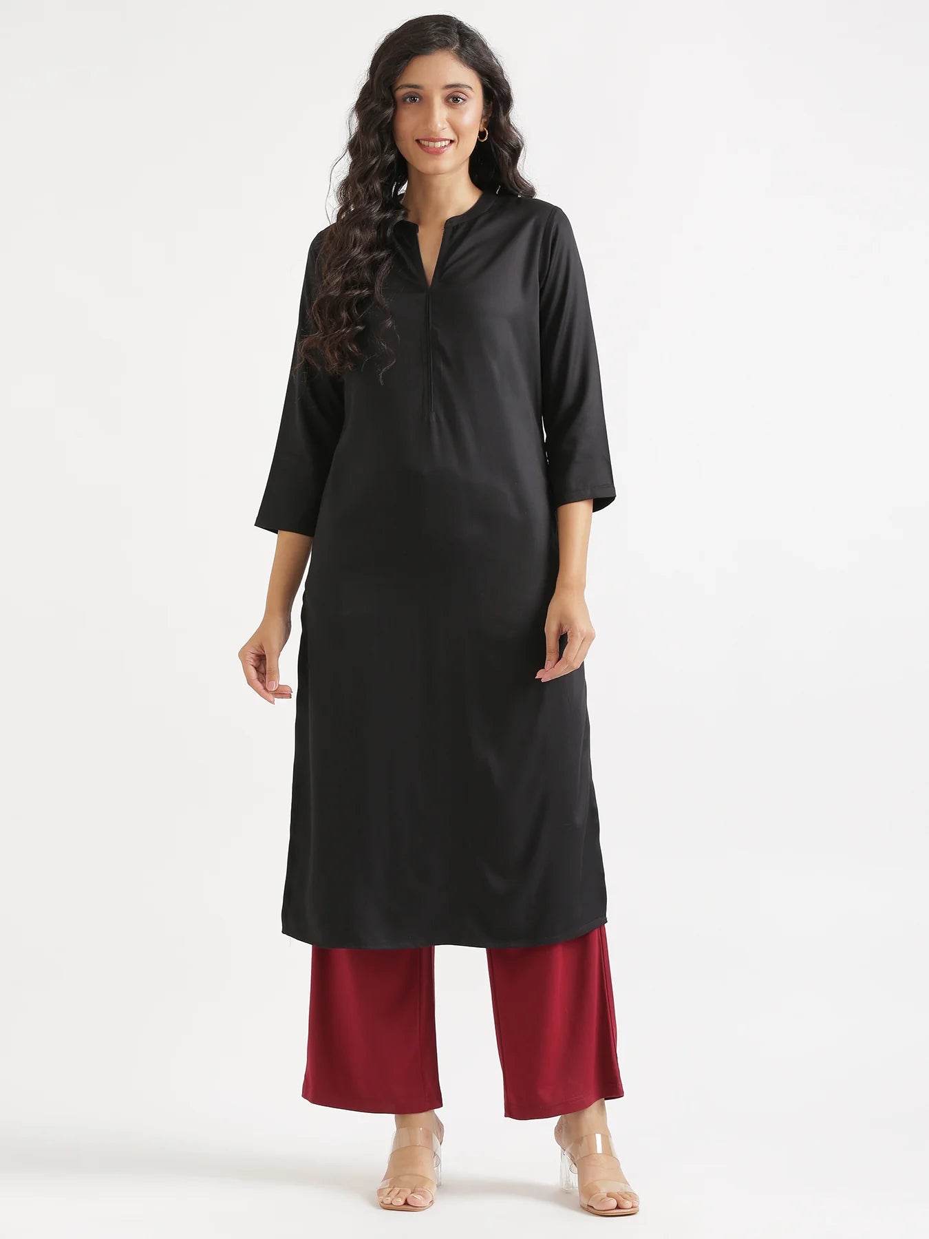 Women Black Flowy Straight Long Kurta