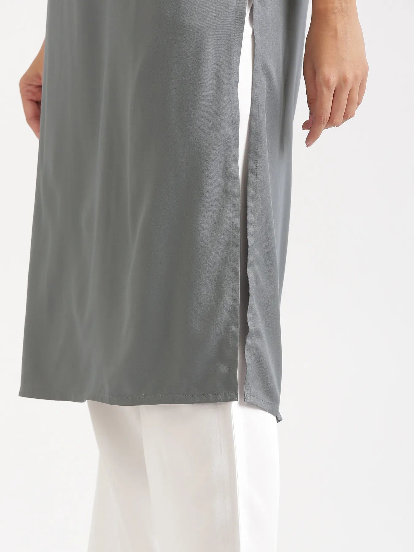 Women Grey Flowy Straight Long Kurta