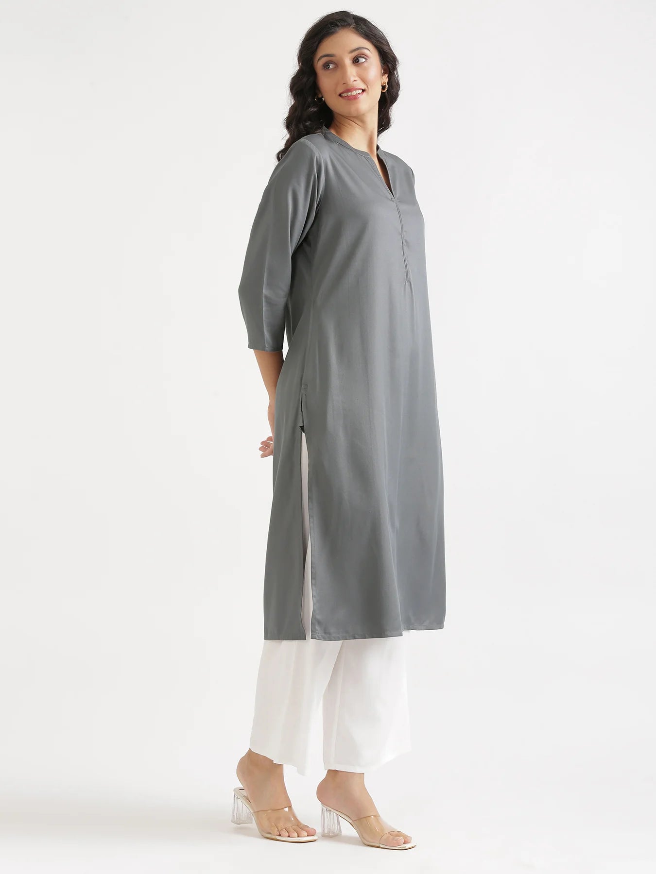Women Grey Flowy Straight Long Kurta