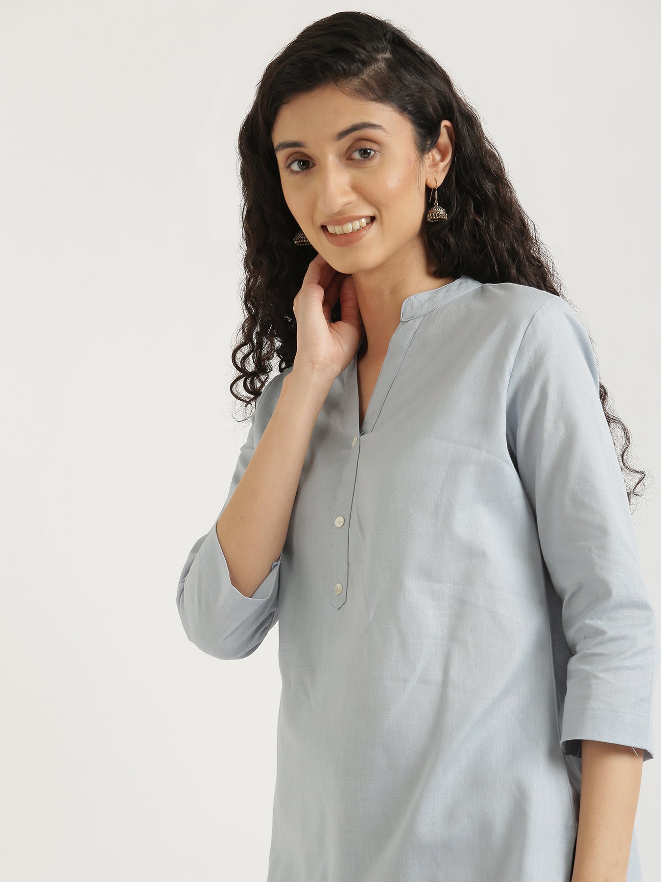 Women Sky Blue Airy Linen Short Kurta & Peacock Blue Cotton Pant Set