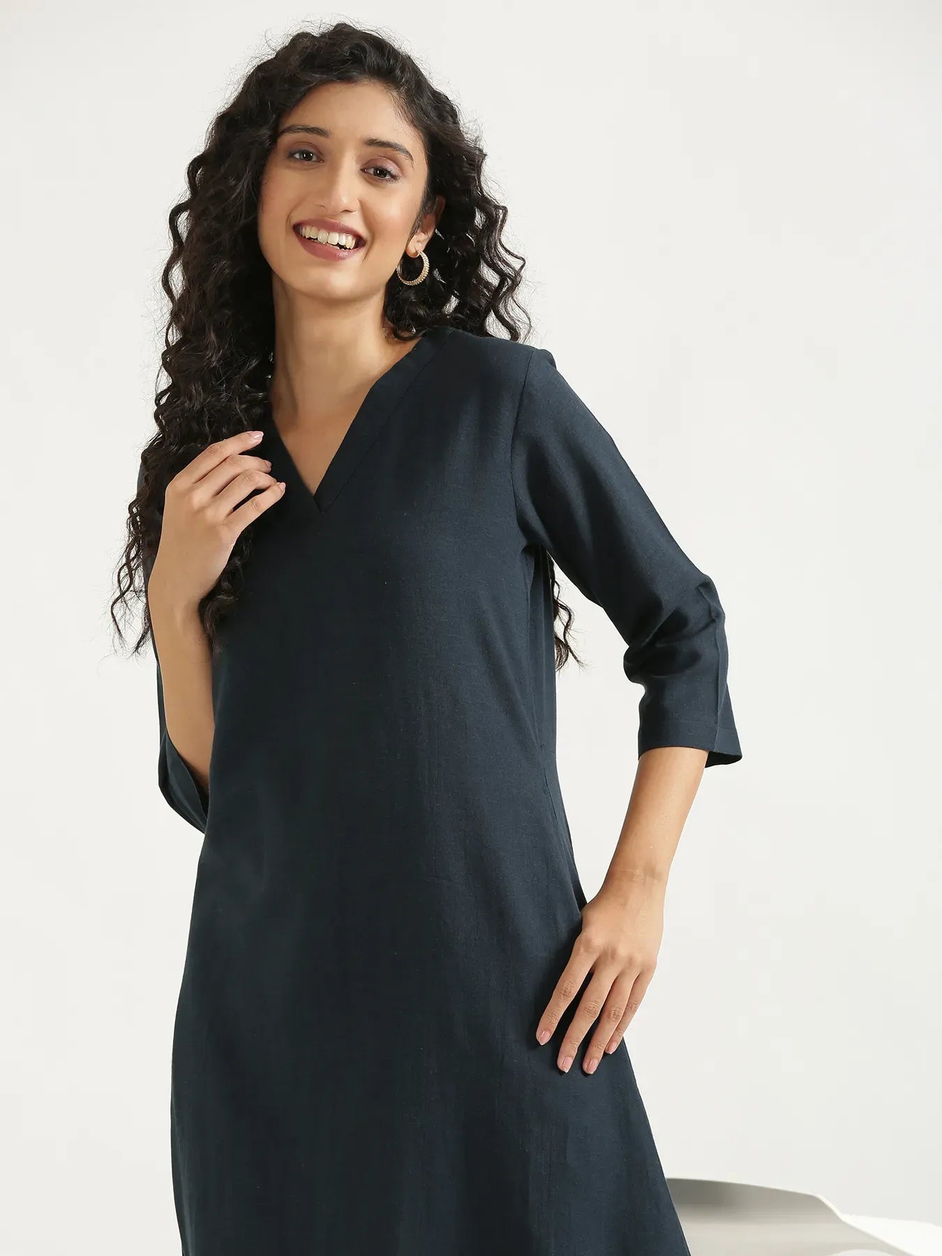 Women Navy Blue Flowy Linen A-Line Long Kurta