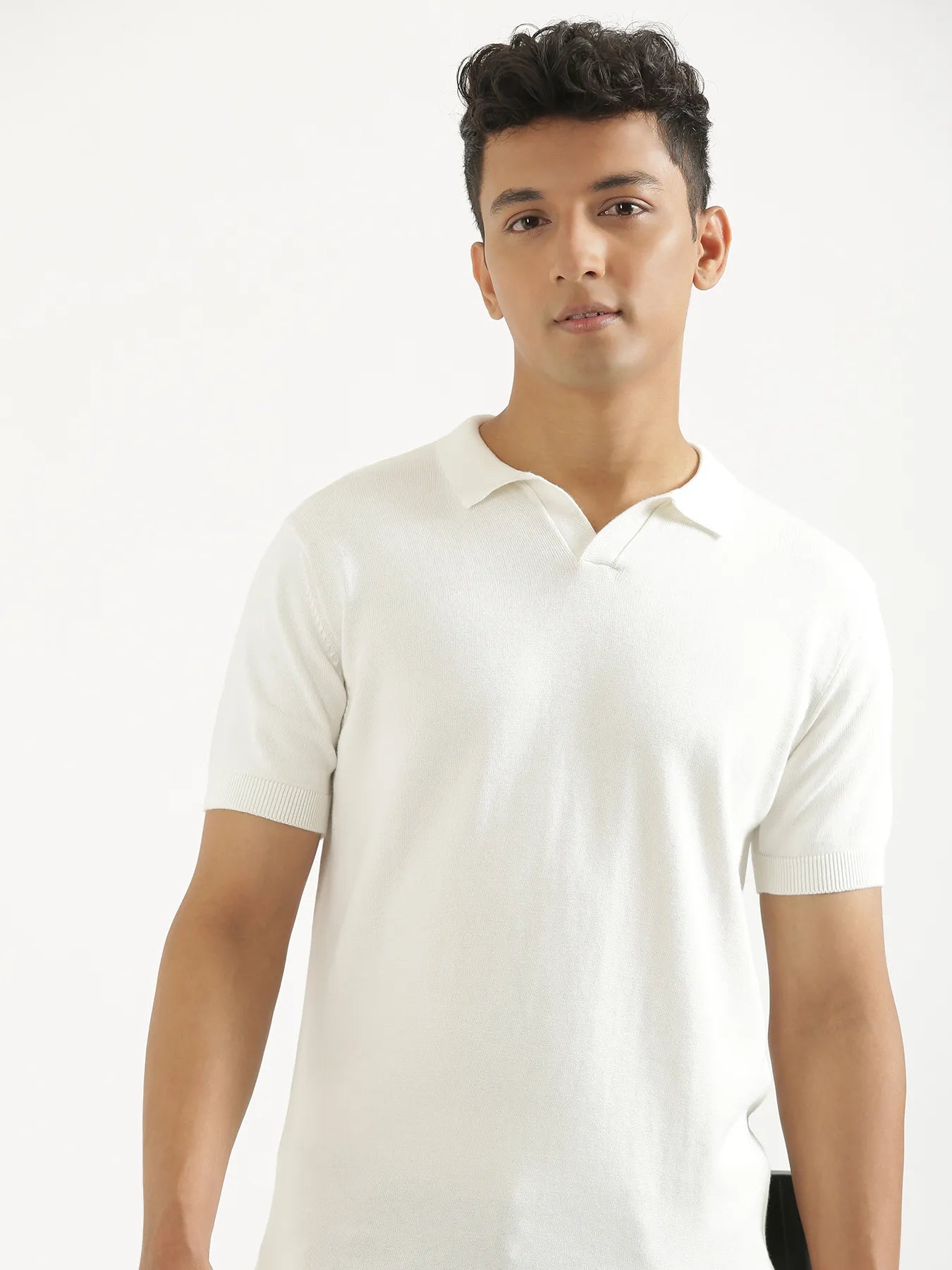 Men Off White Flat Knit Collared T-shirt