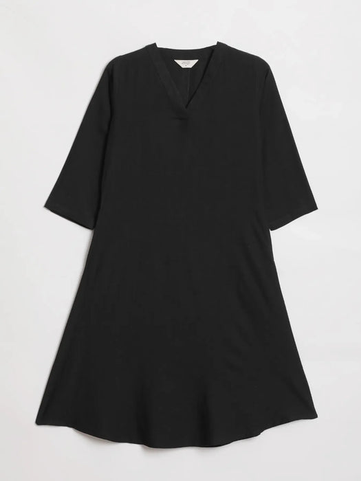 Women Black Flowy Linen Kurta Set